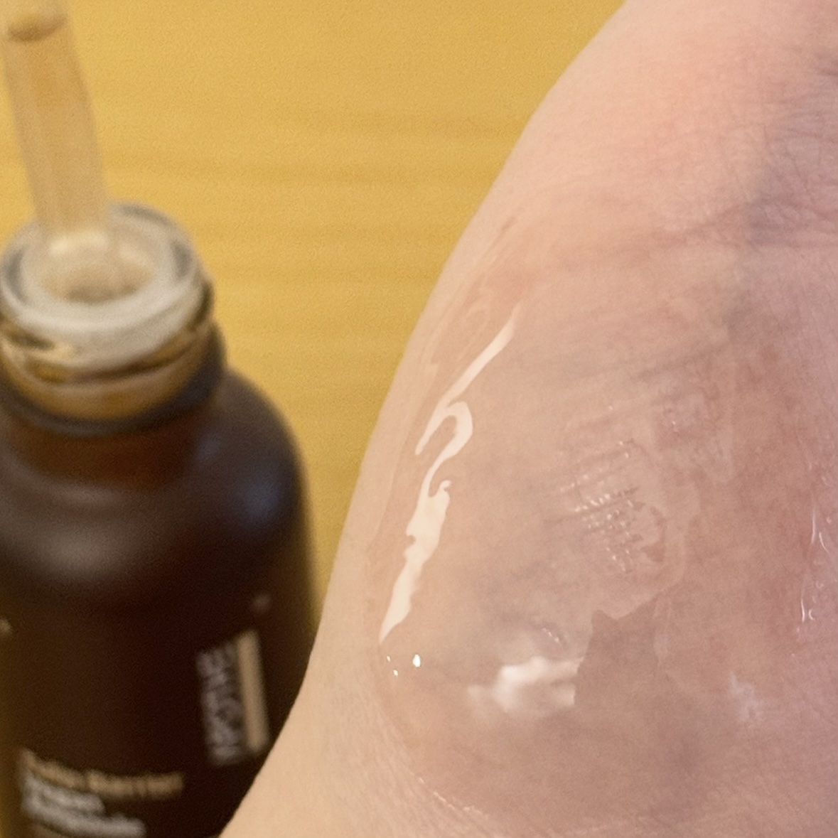 チューリップバリアビーガンアンプル /APOTHE/美容液を使ったクチコミ（3枚目）