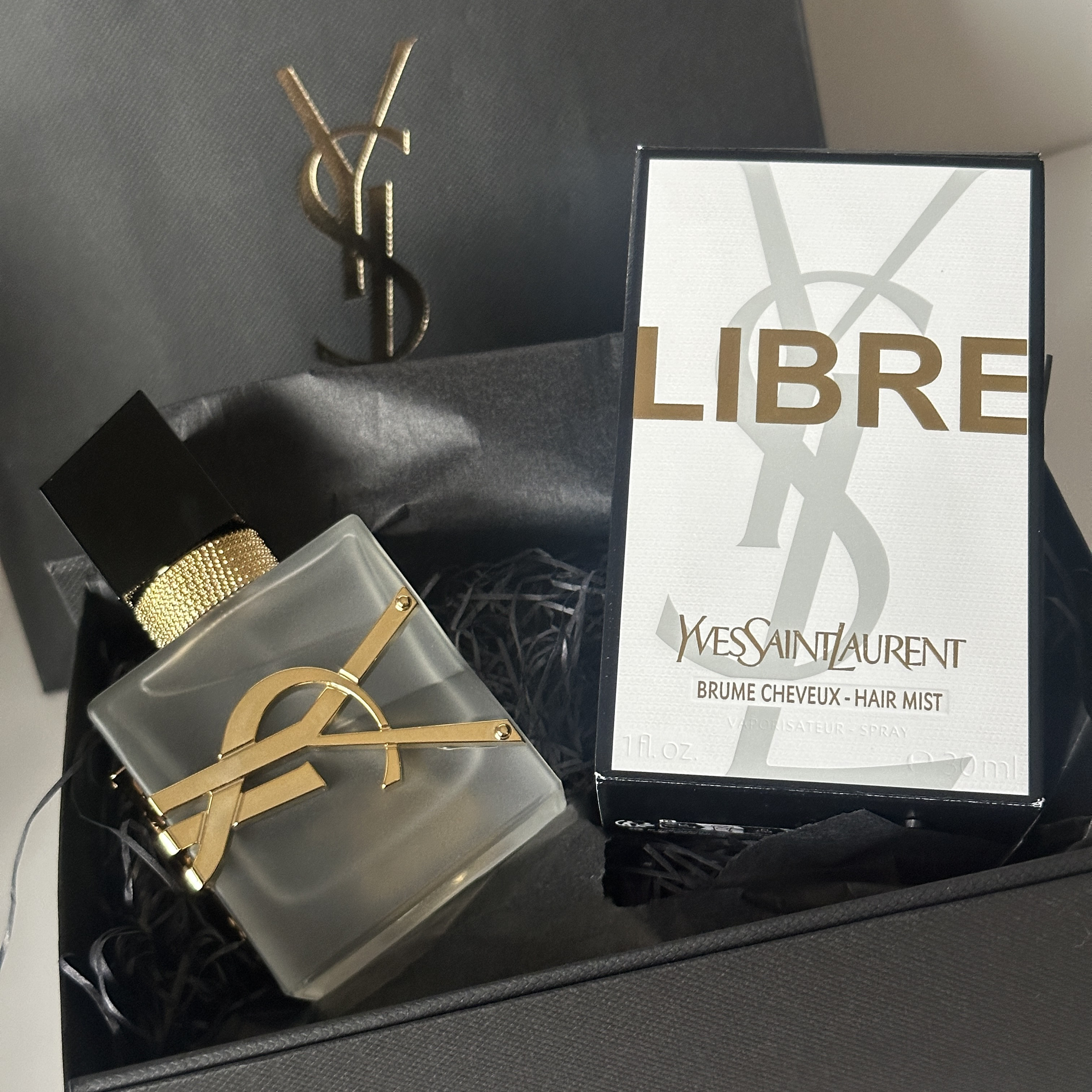 #YVES SAINT LAURENT BEAUTE
#リブレヘアミスト


