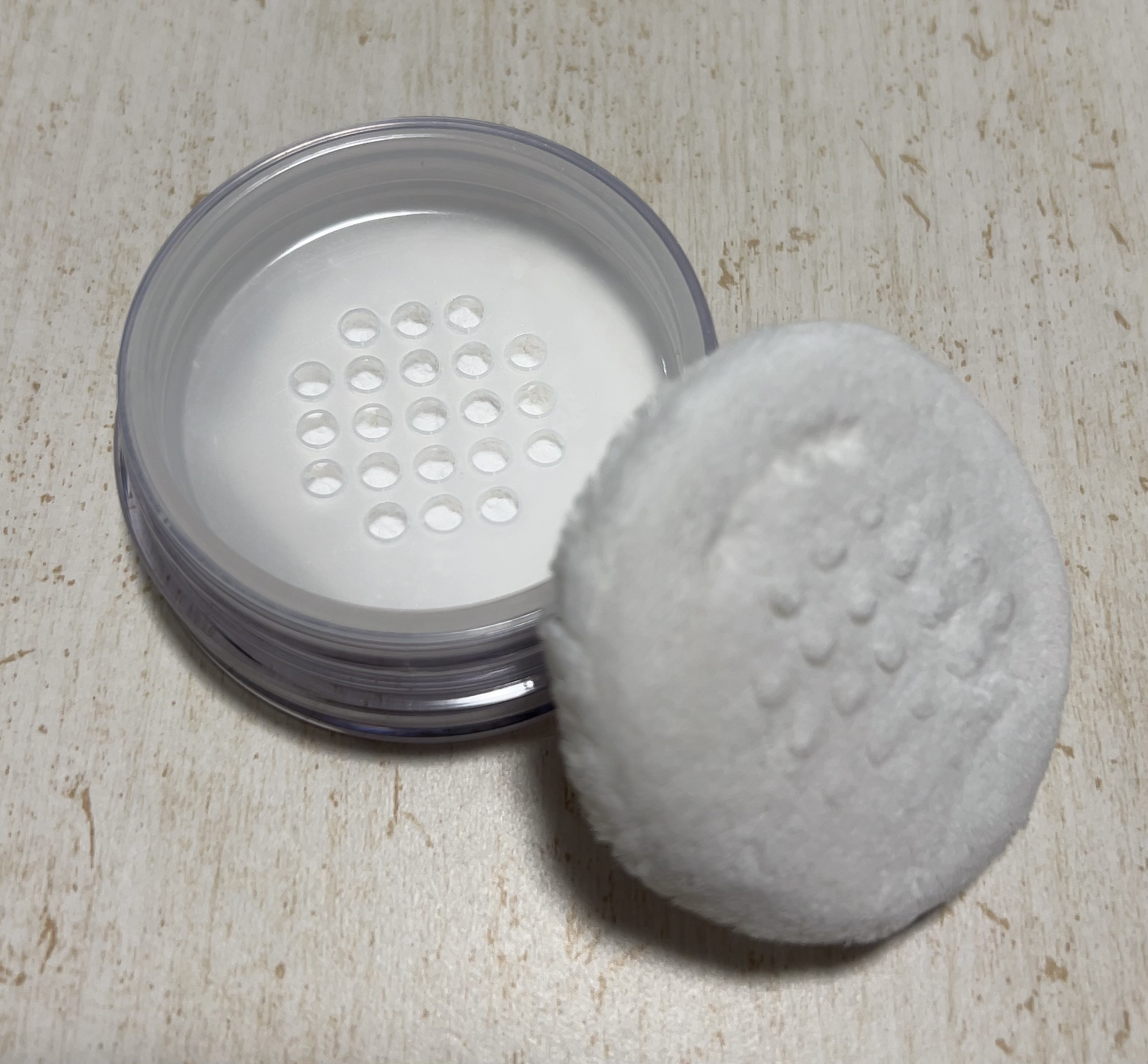 リーゼ サラサラ前髪復活パウダー/リーゼ/その他スタイリングを使ったクチコミ（3枚目）