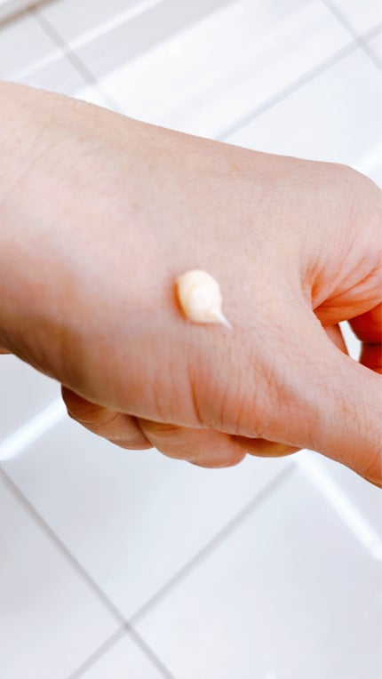 ソフィーナ iP うるおい高密着ショット/SOFINA iP/美容液を使ったクチコミ(2枚目)