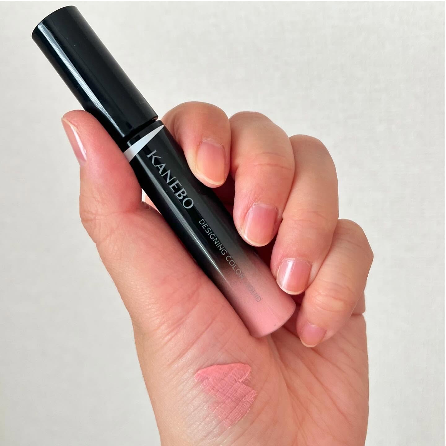 デザイニングカラーリクイド EX1 Blooming Pink/KANEBO/リキッドコンシーラーを使ったクチコミ（1枚目）