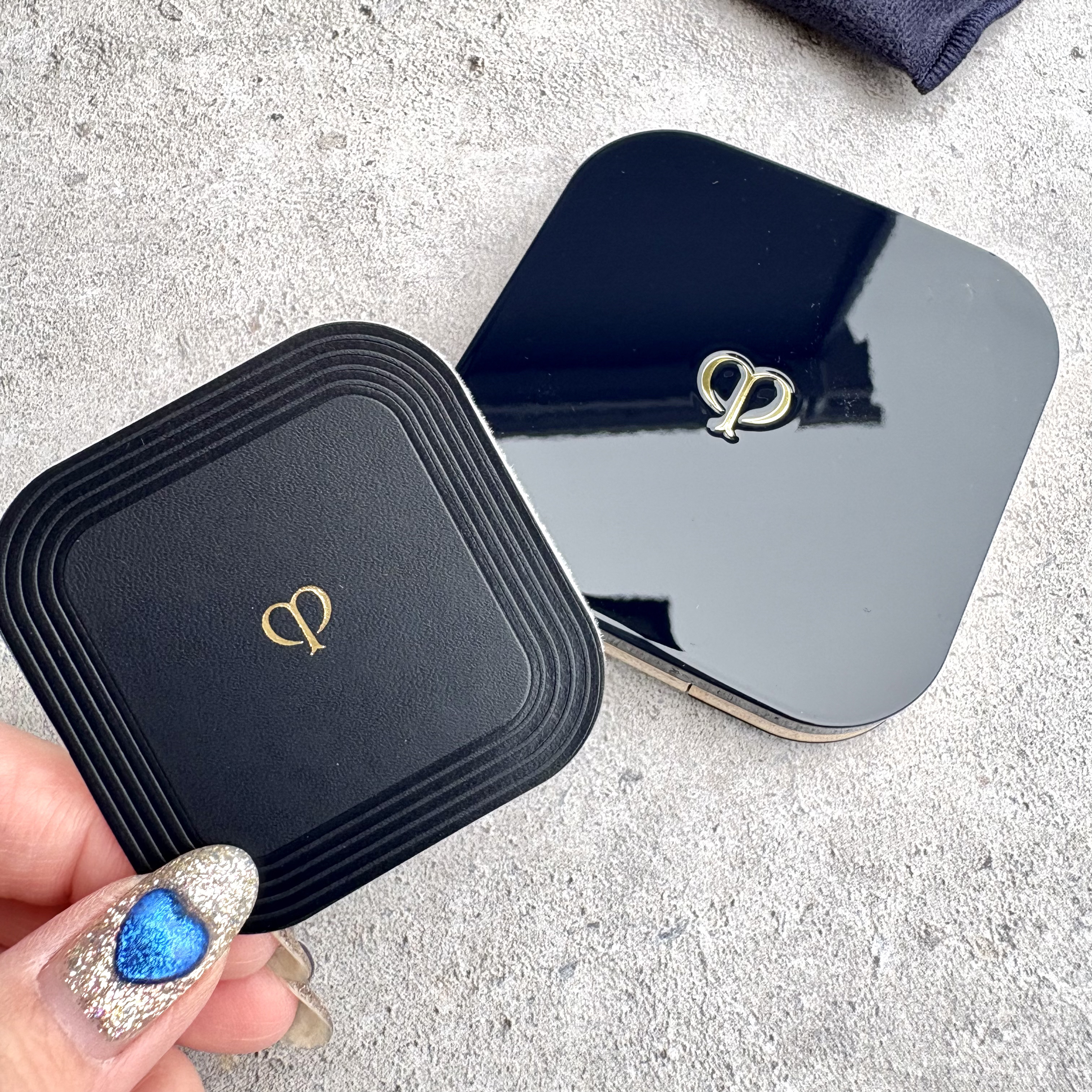 プードルコンパクトエサンシエルｎ/クレ・ド・ポー ボーテ/プレストパウダーを使ったクチコミ（3枚目）