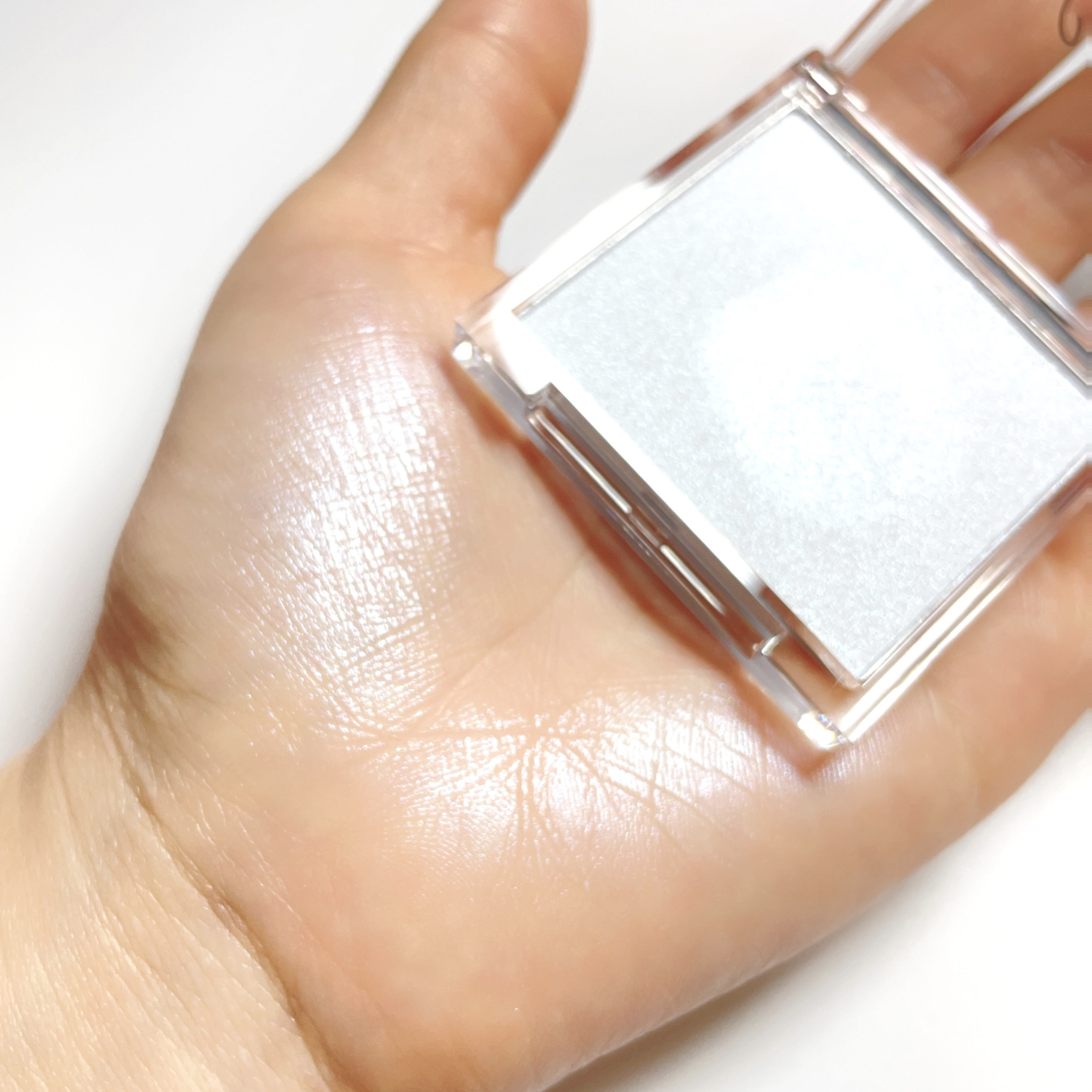 クリスタルハイライター 01 スノウブルー/CandyDoll/パウダーハイライトを使ったクチコミ（1枚目）