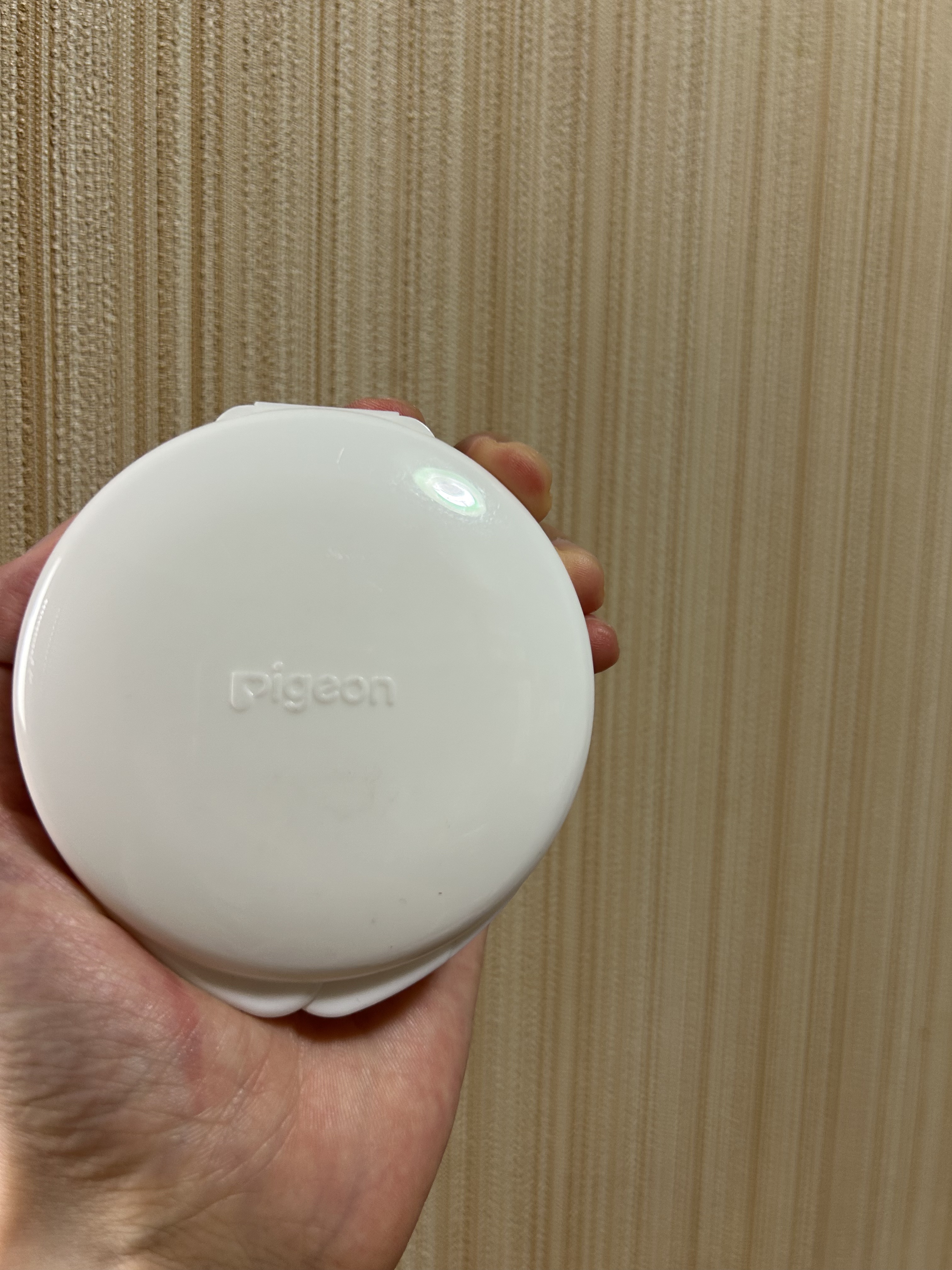 薬用固形パウダー/ピジョン/ボディパウダーを使ったクチコミ（2枚目）