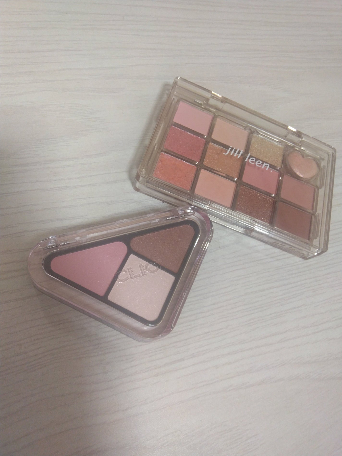 シャイニング12色ミニアイシャドウパレット/jill leen./アイシャドウパレットを使ったクチコミ(2枚目)