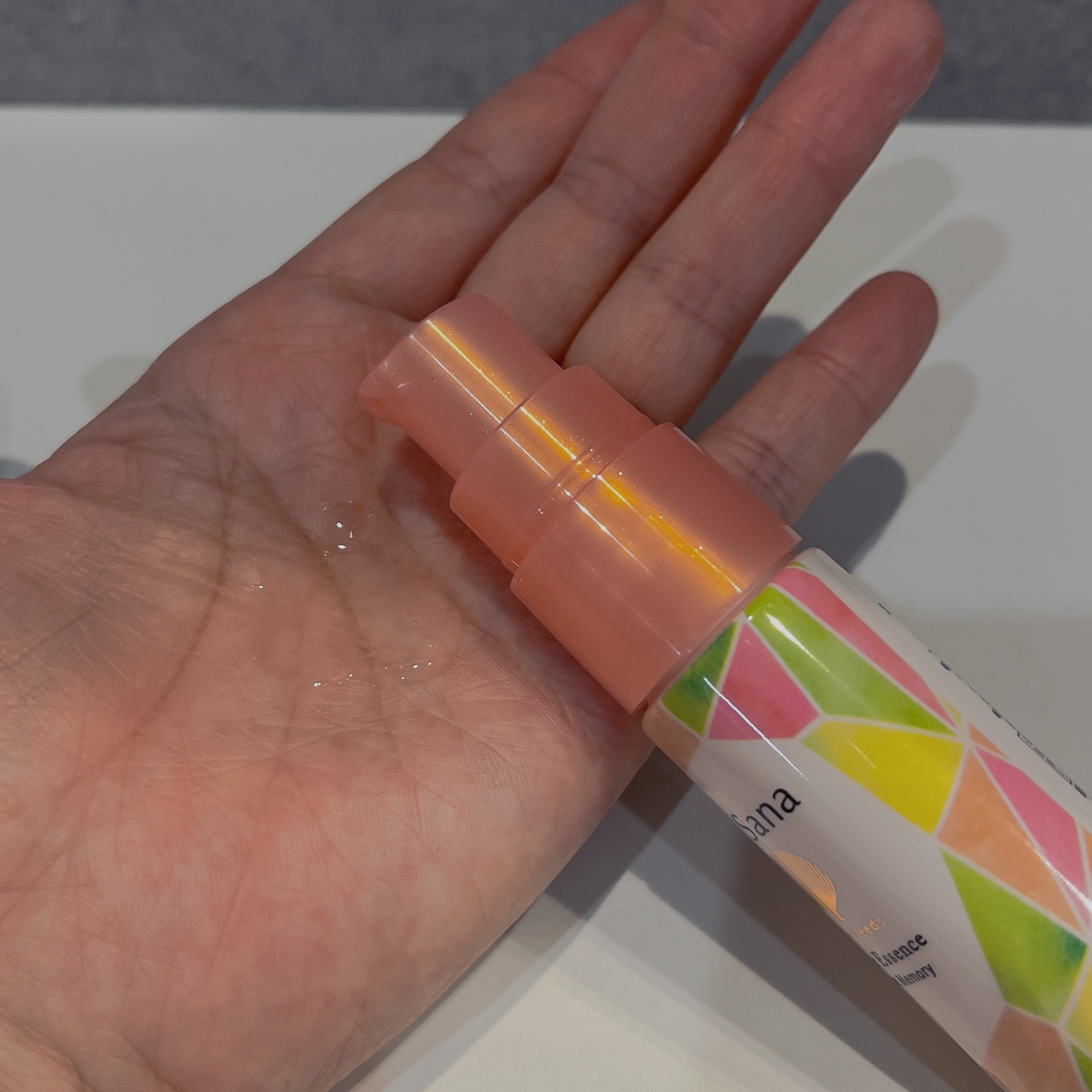 ラサーナ 海藻 ヘア エッセンス ヒートメモリー ピンクグレープフルーツの香り/ラサーナ/ヘアオイルを使ったクチコミ（2枚目）