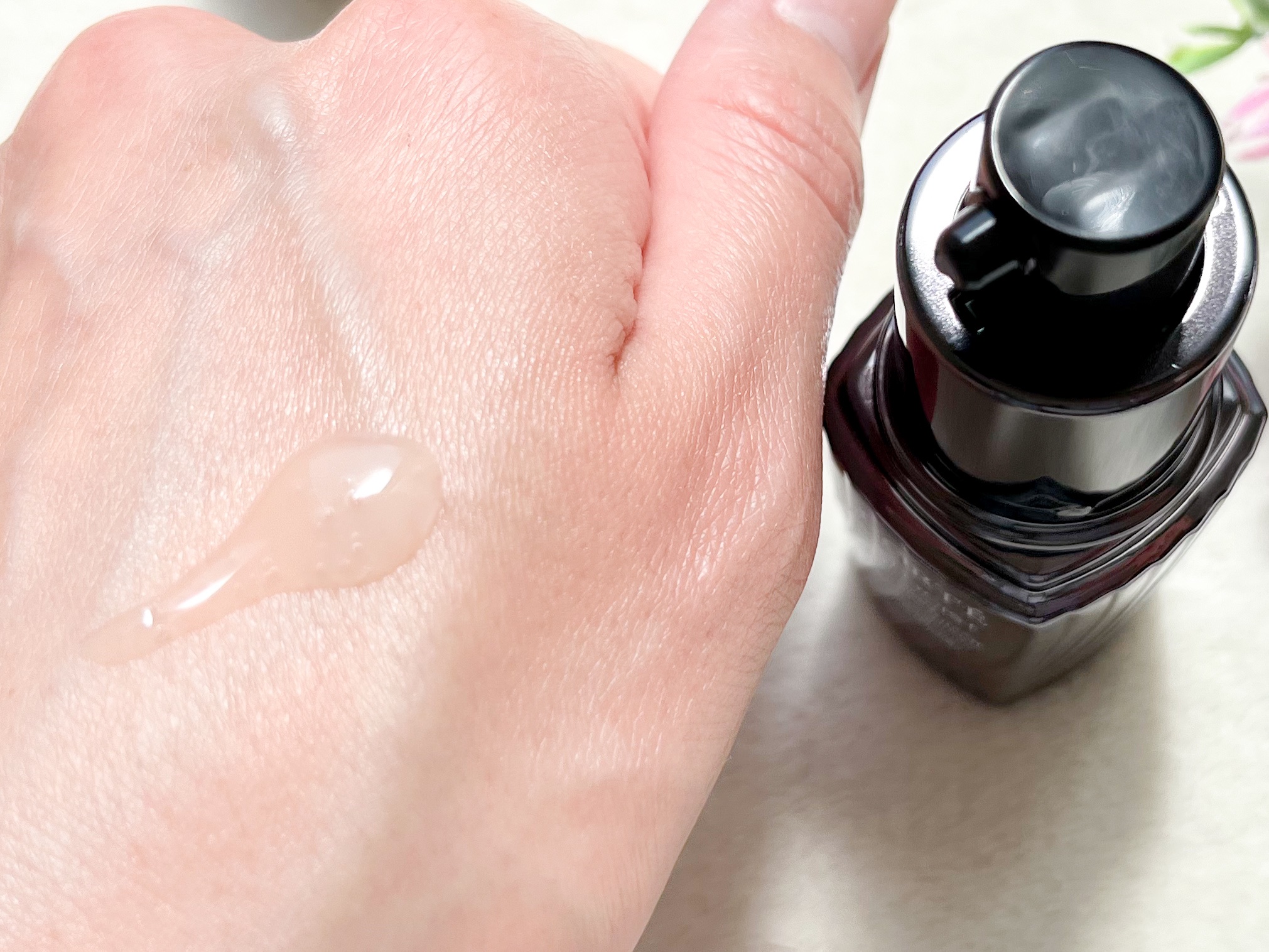 ホワイトロジスト　ネオジェネシス　ブライトニング コンセントレイト/DECORTÉ/美容液を使ったクチコミ（2枚目）