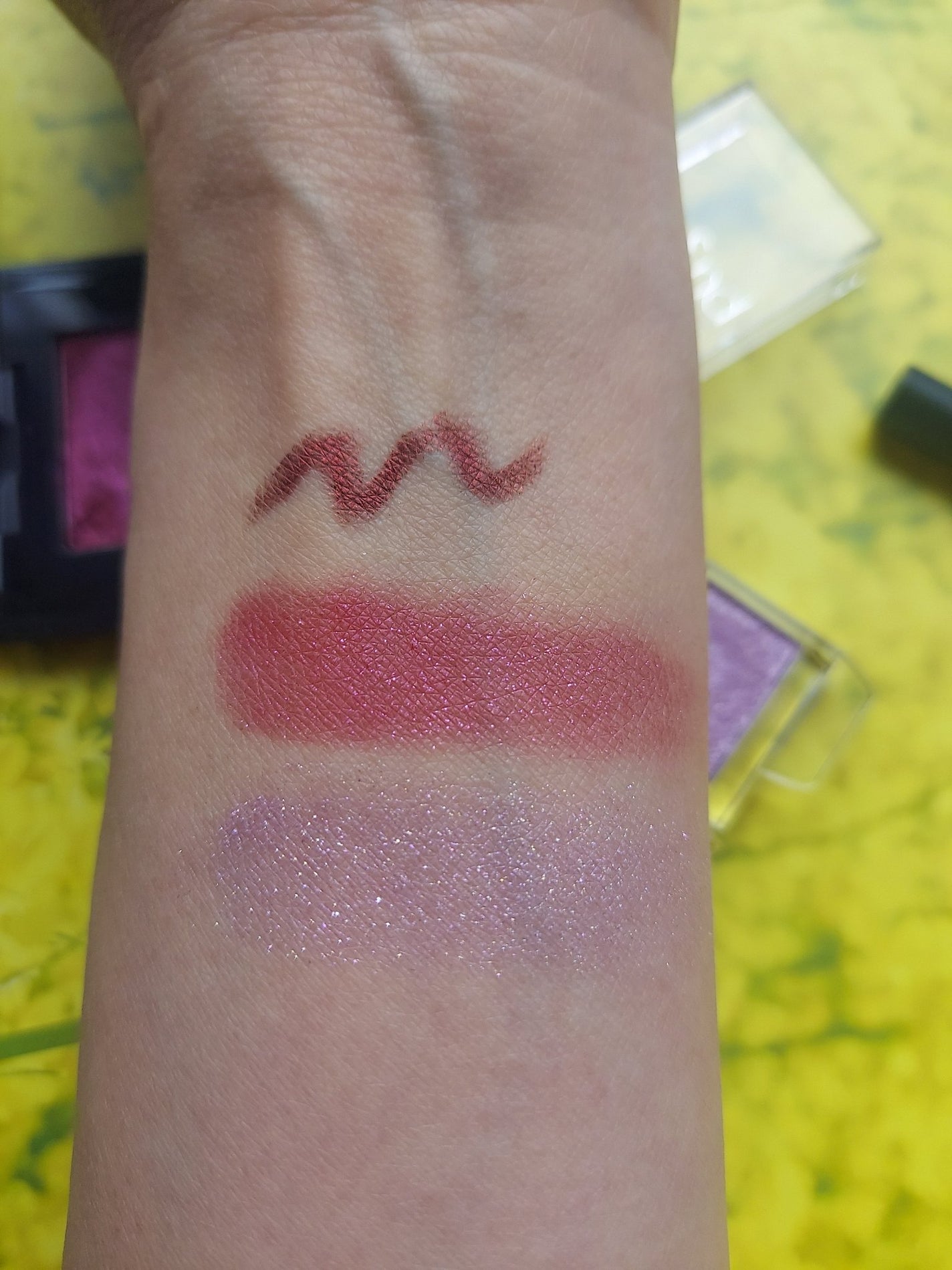 カラーリングソフトアイライナー/uneven/ペンシルアイライナーを使ったクチコミ(2枚目)