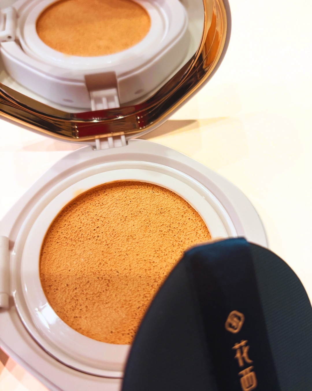 玉養睡蓮クッションファンデーション/花西子/クッションファンデーションを使ったクチコミ（2枚目）