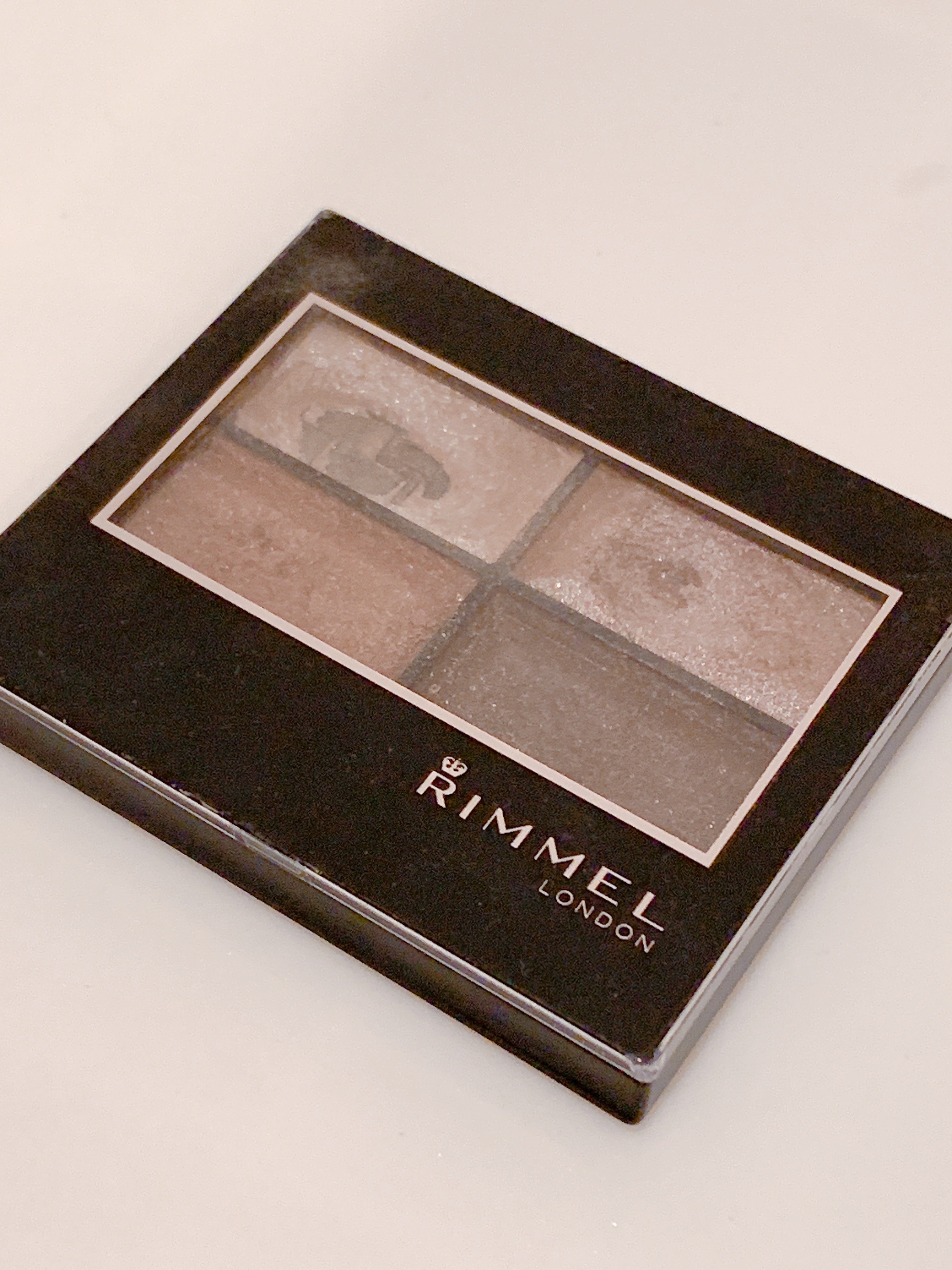 ロイヤルヴィンテージ アイズ 010/リンメル ロンドン/アイシャドウパレットを使ったクチコミ（2枚目）