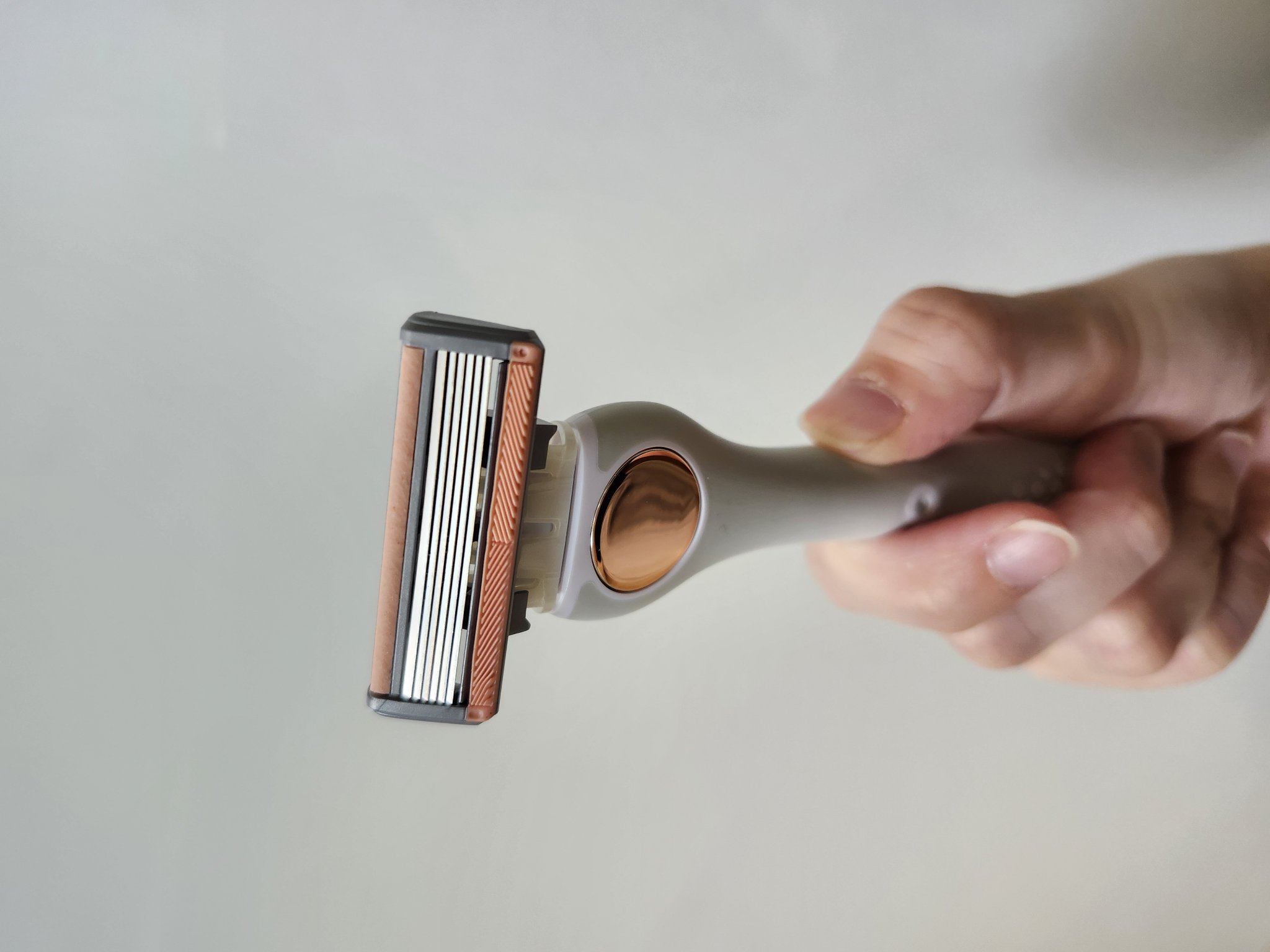 サロンプラス エンザイム ボディ シェービングエマルジョン/サロンプラス/ムダ毛ケアを使ったクチコミ（2枚目）