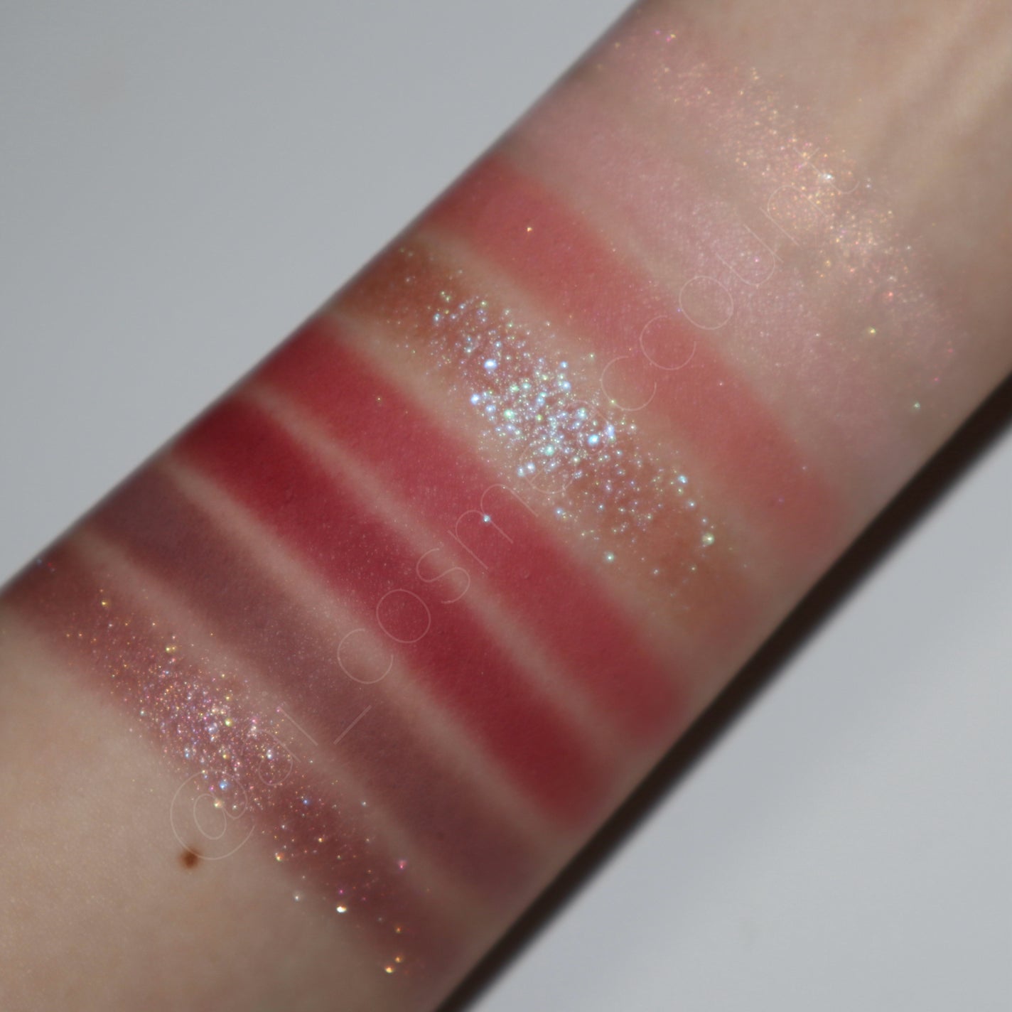 オール テイク ムード パレット(24AD)/PERIPERA/アイシャドウパレットを使ったクチコミ(3枚目)