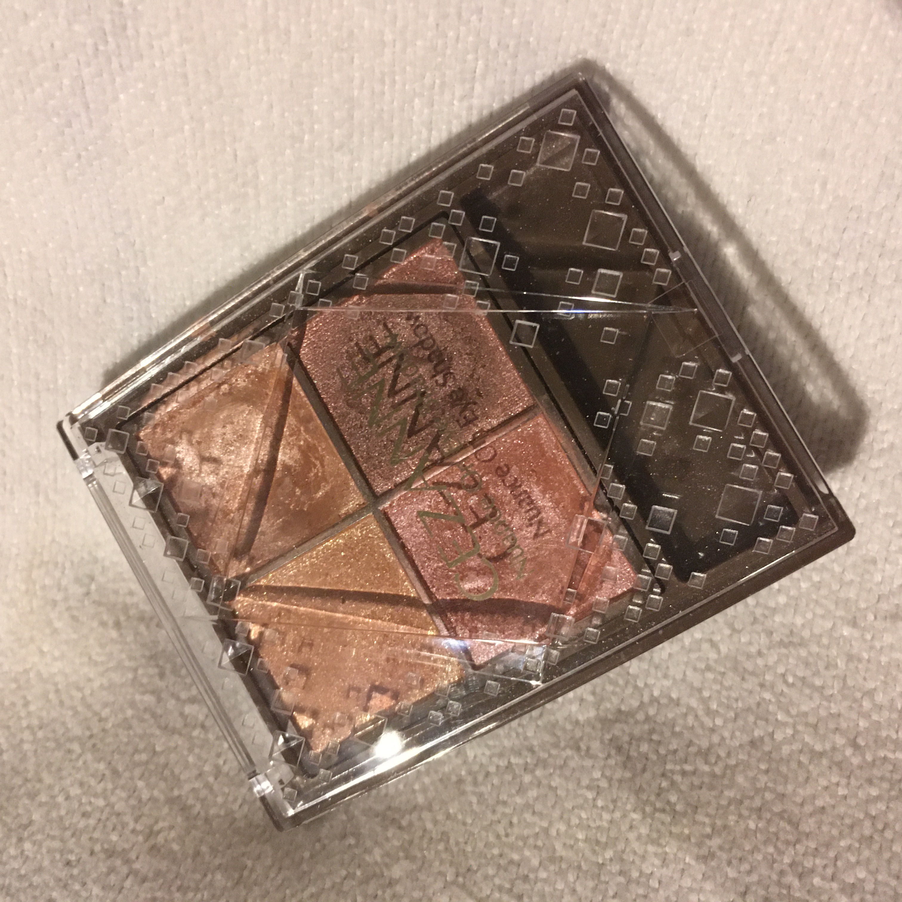 ニュアンスオンアイシャドウ/CEZANNE/アイシャドウパレットを使ったクチコミ（1枚目）