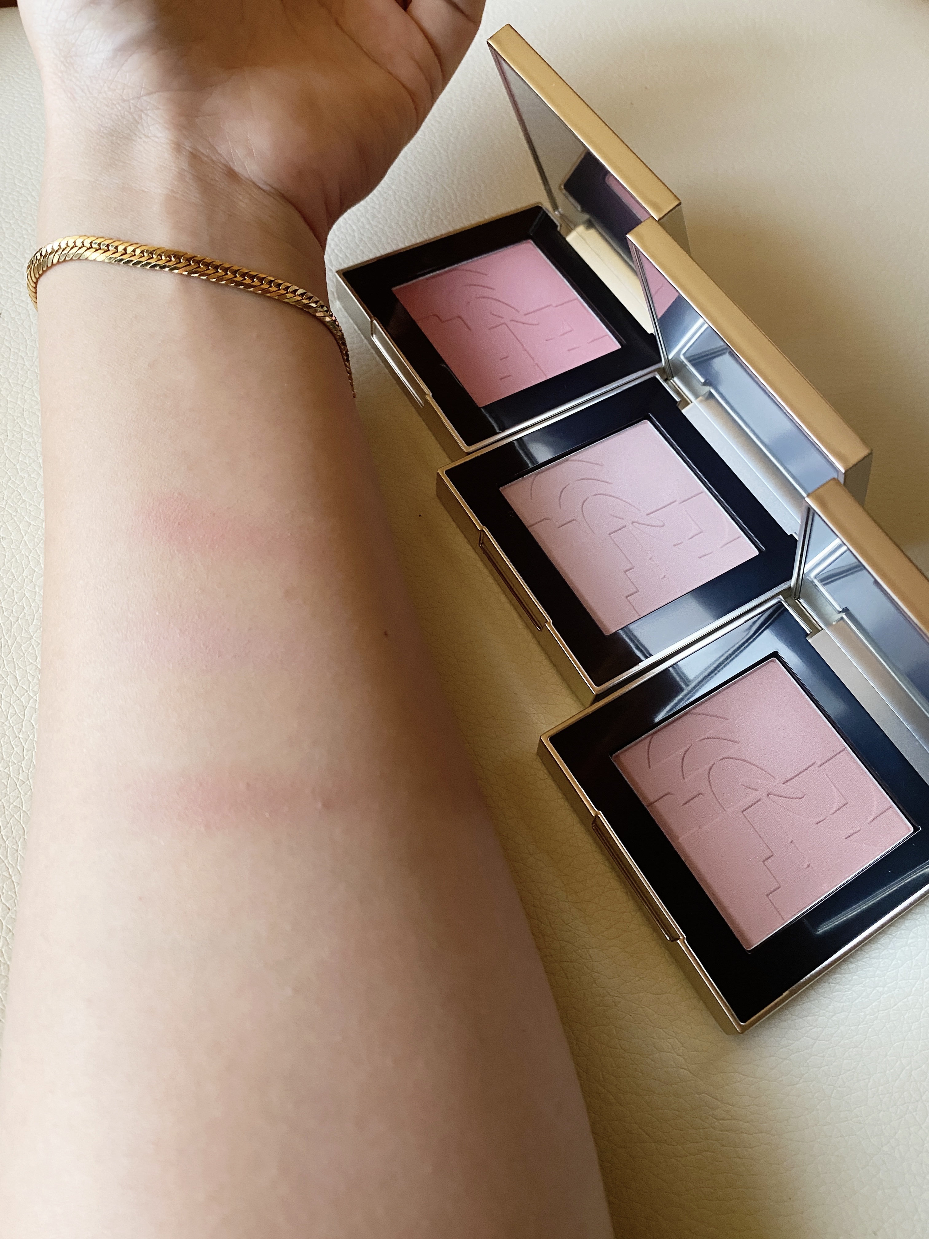 オールオーバーフェイスブラッシュ/TWO SLASH FOUR/パウダーチークを使ったクチコミ（3枚目）