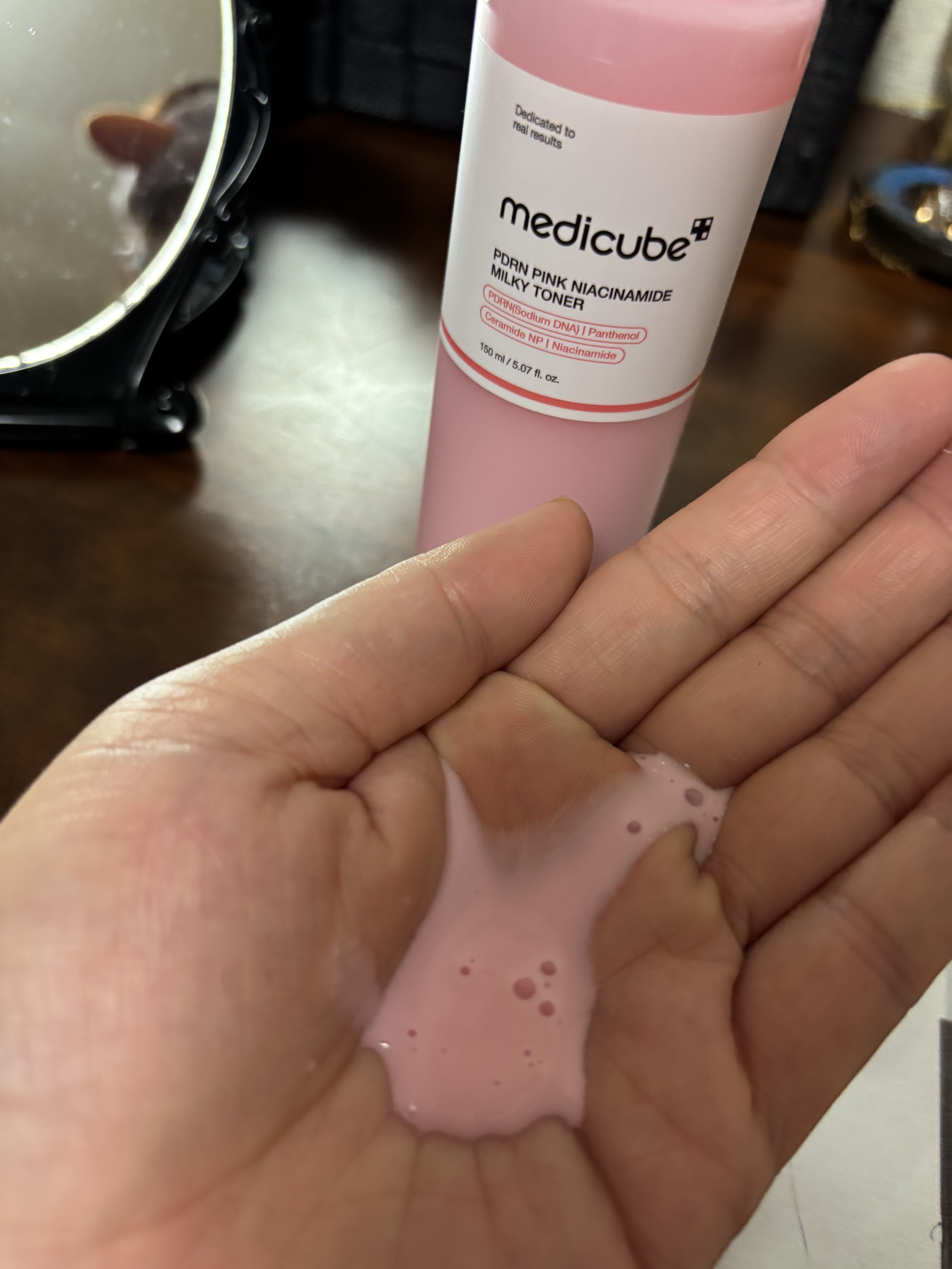 MEDICUBE PDRNピンクナイアシンアミドミルキートナーのクチコミ「MEDICUBEPDRNピンクナイアシンアミド

ミルキートナー

ナイアシンアミド50,00.....」（2枚目）