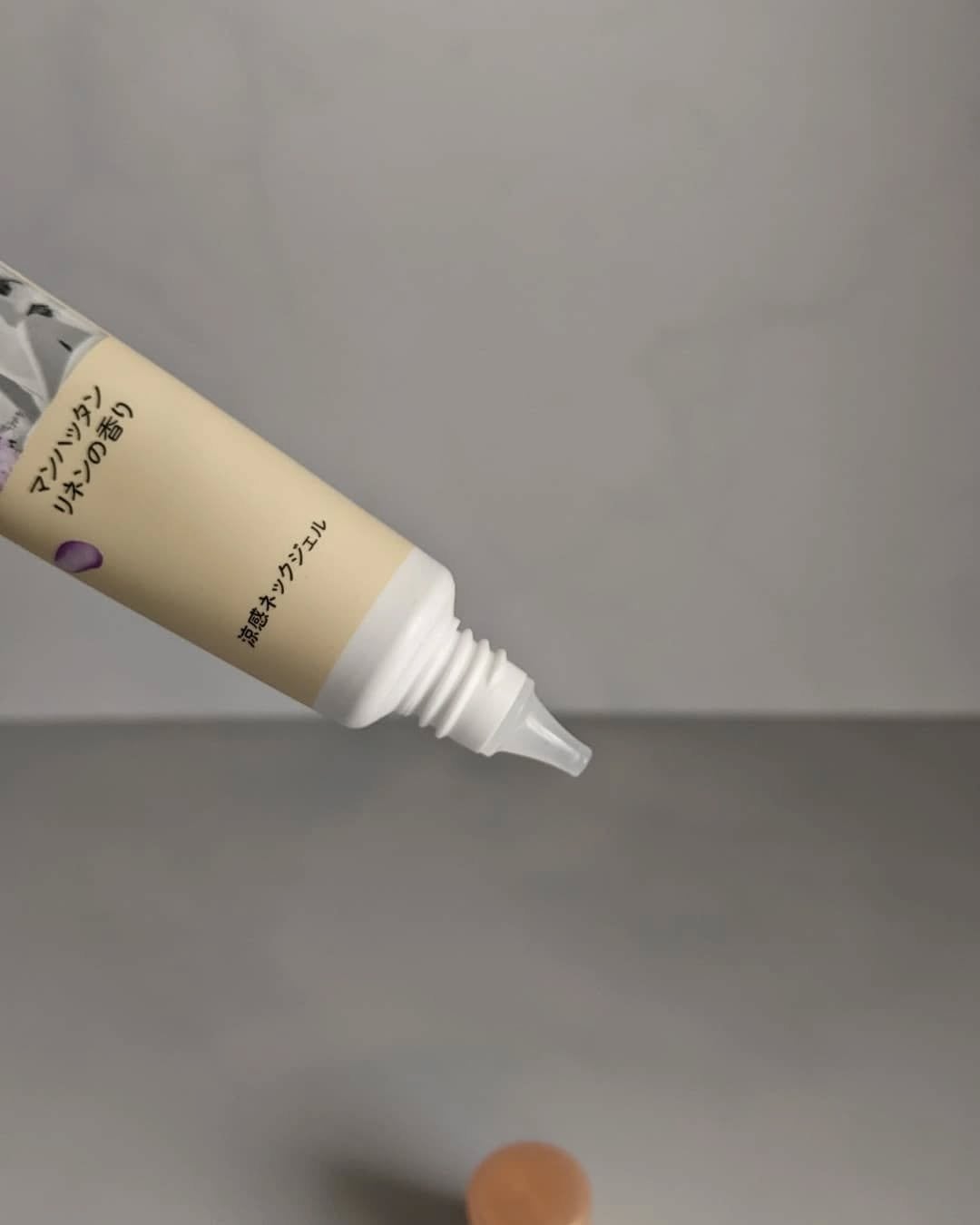 8x4 アロマスイッチ 涼感ネックジェル マンハッタンリネンの香り/8x4/デオドラント・制汗剤を使ったクチコミ(2枚目)