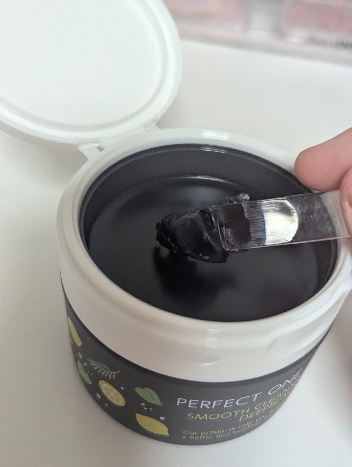スムースクレンジングバーム ディープブラック GL+/PERFECT ONE FOCUS/クレンジングバームを使ったクチコミ(3枚目)