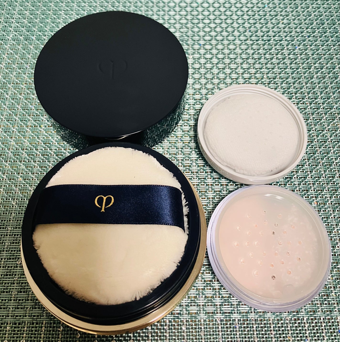 クレ・ド・ポー ボーテ プードルトランスパラントn M/クレ・ド・ポー ボーテ/ルースパウダーを使ったクチコミ(1枚目)