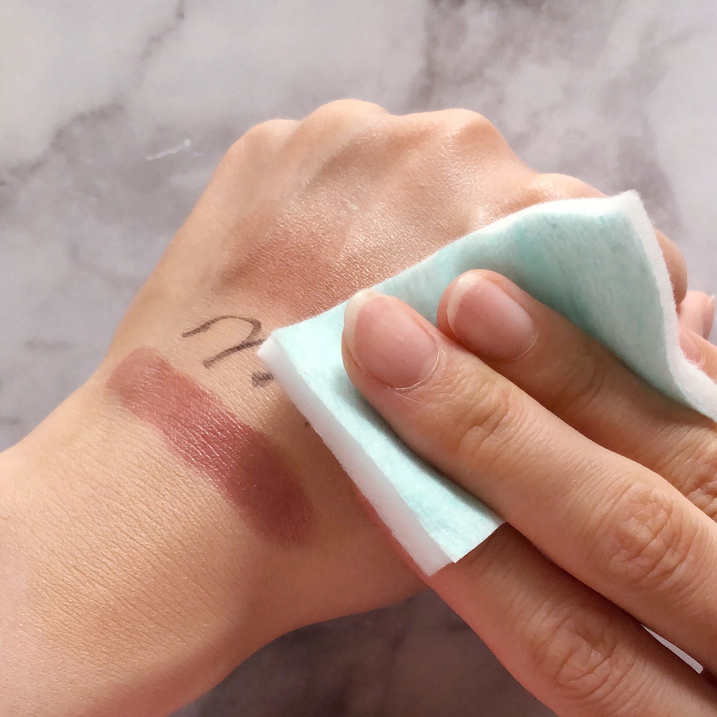 アイムユアヒーロー ライト/SISI/クレンジングウォーターを使ったクチコミ(5枚目)