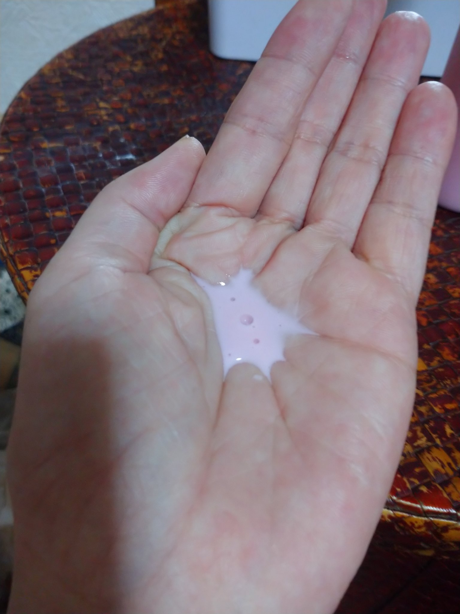 MEDICUBE PDRNピンクナイアシンアミドミルキートナーのクチコミ「MEDICUBEPDRNピンクナイアシンアミドミルキートナー

MEDICUBEの新商品
ミル.....」（2枚目）