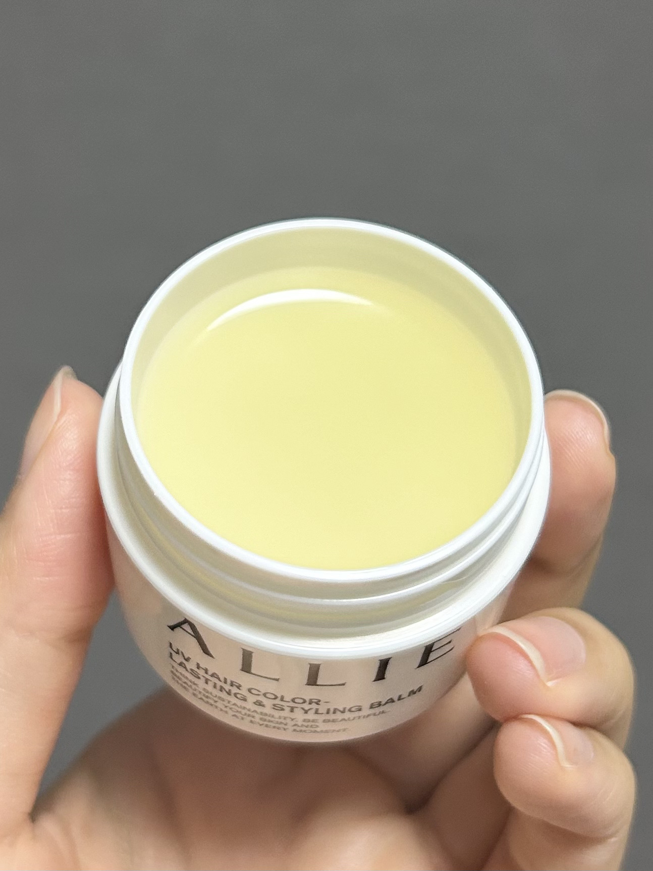 アリィー クロノビューティ UV ヘアカラーラスティング＆スタイリング バーム/アリィー/ヘアバームを使ったクチコミ（2枚目）