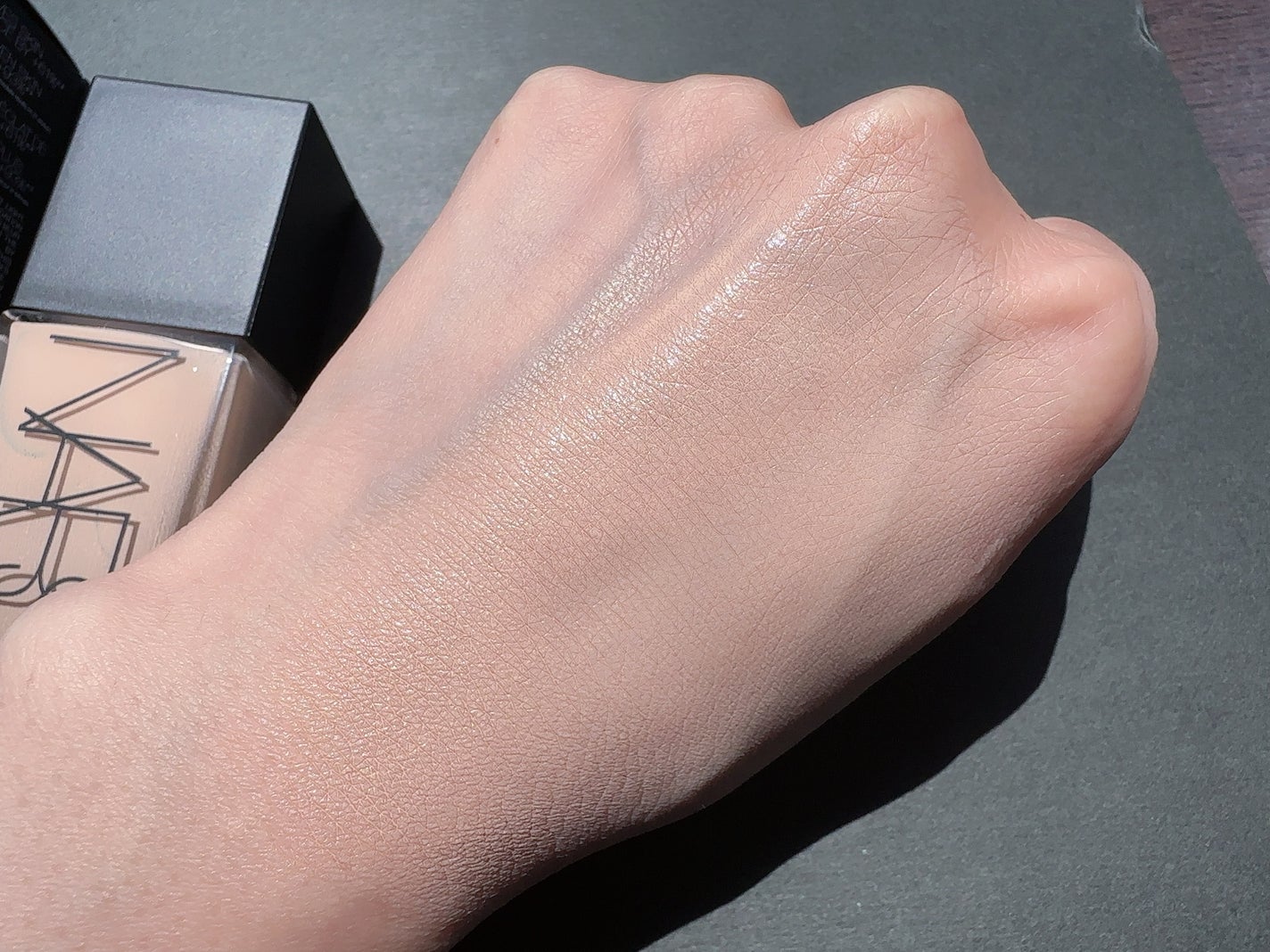 ライトリフレクティング ファンデーション/NARS/リキッドファンデーションを使ったクチコミ(3枚目)