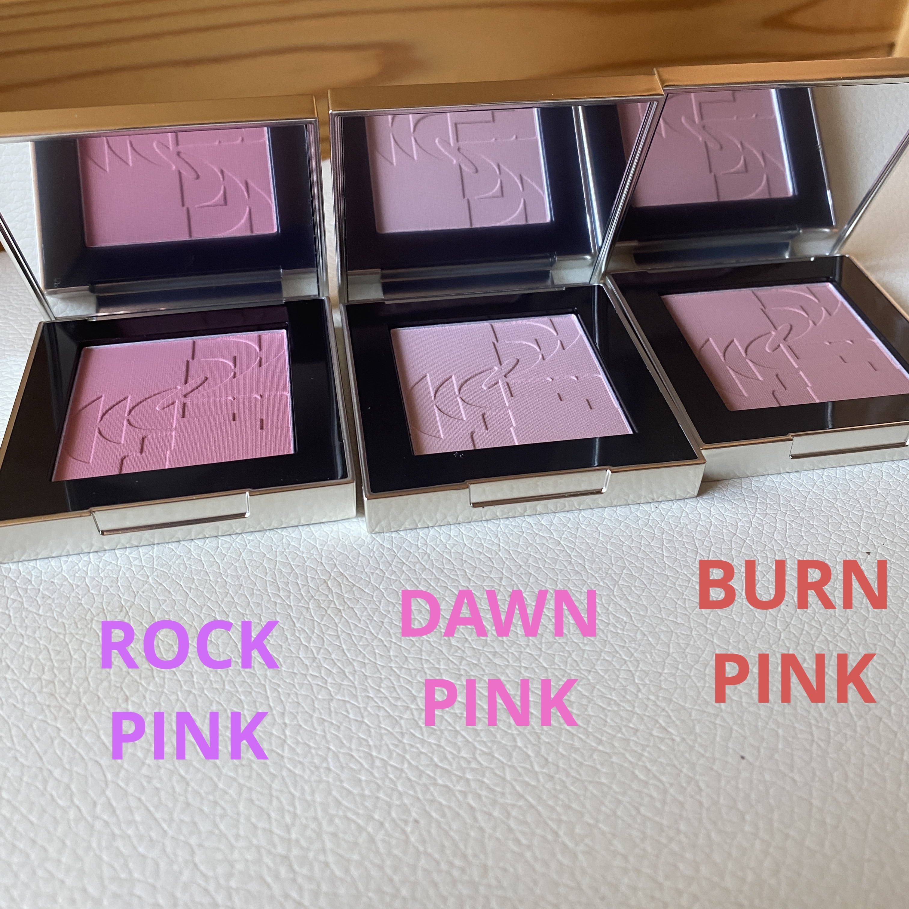 オールオーバーフェイスブラッシュ/TWO SLASH FOUR/パウダーチークを使ったクチコミ（2枚目）