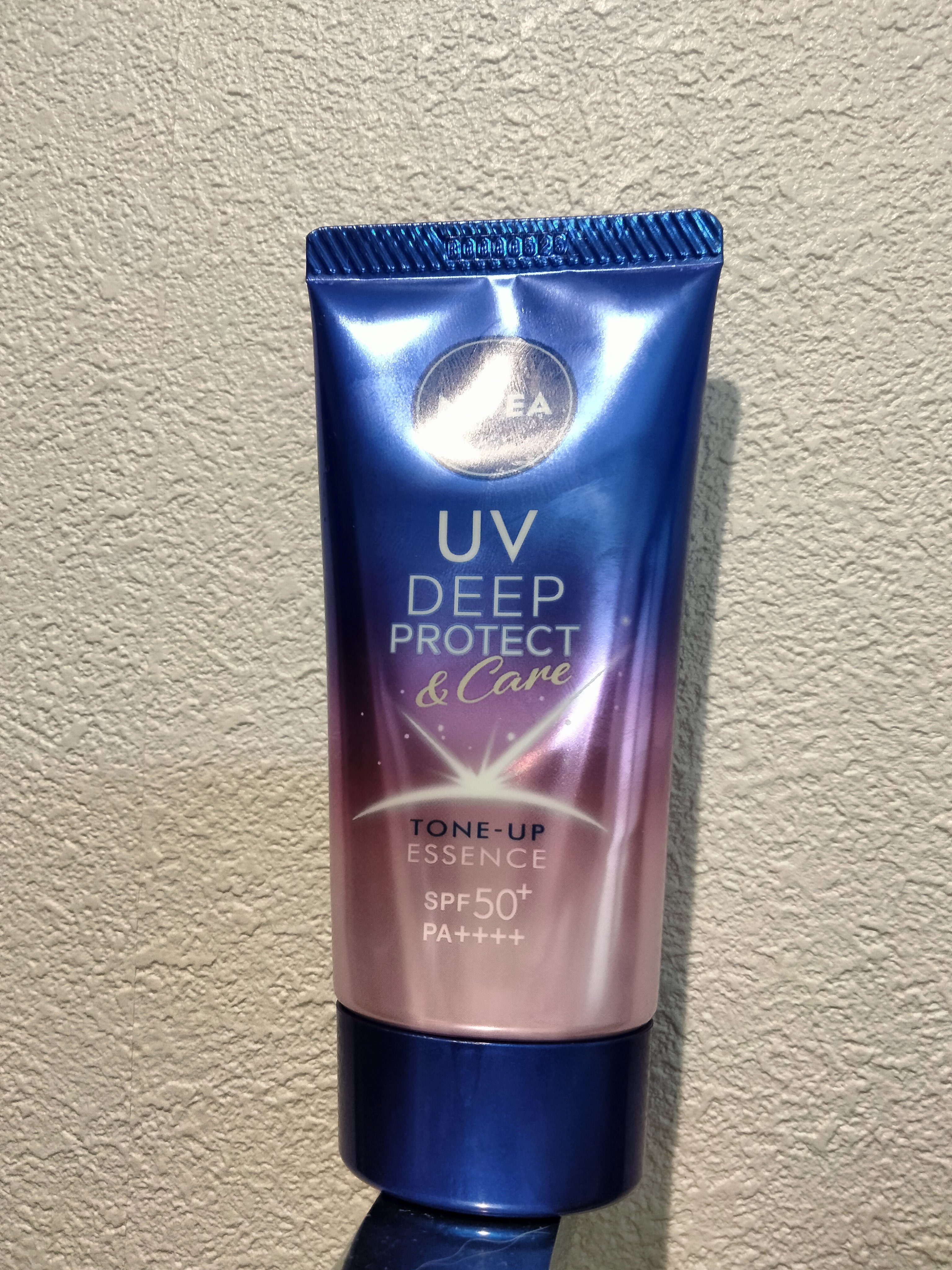 ニベア ニベアUV ディープ プロテクト＆ケア トーンアップエッセンスのクチコミ「ニベアUV ディープ プロテクト＆ケア トーンアップエッセンス

近所の薬局でクーポン使って9.....」（1枚目）