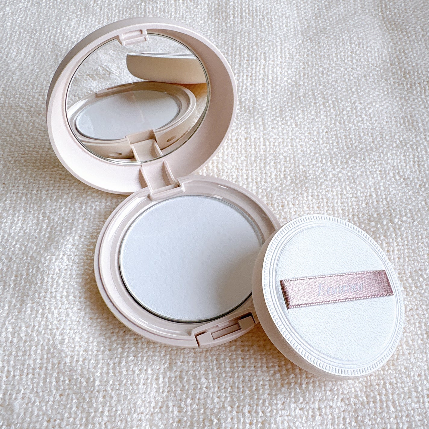 グッバイオイリー/Enamor/プレストパウダーを使ったクチコミ(2枚目)