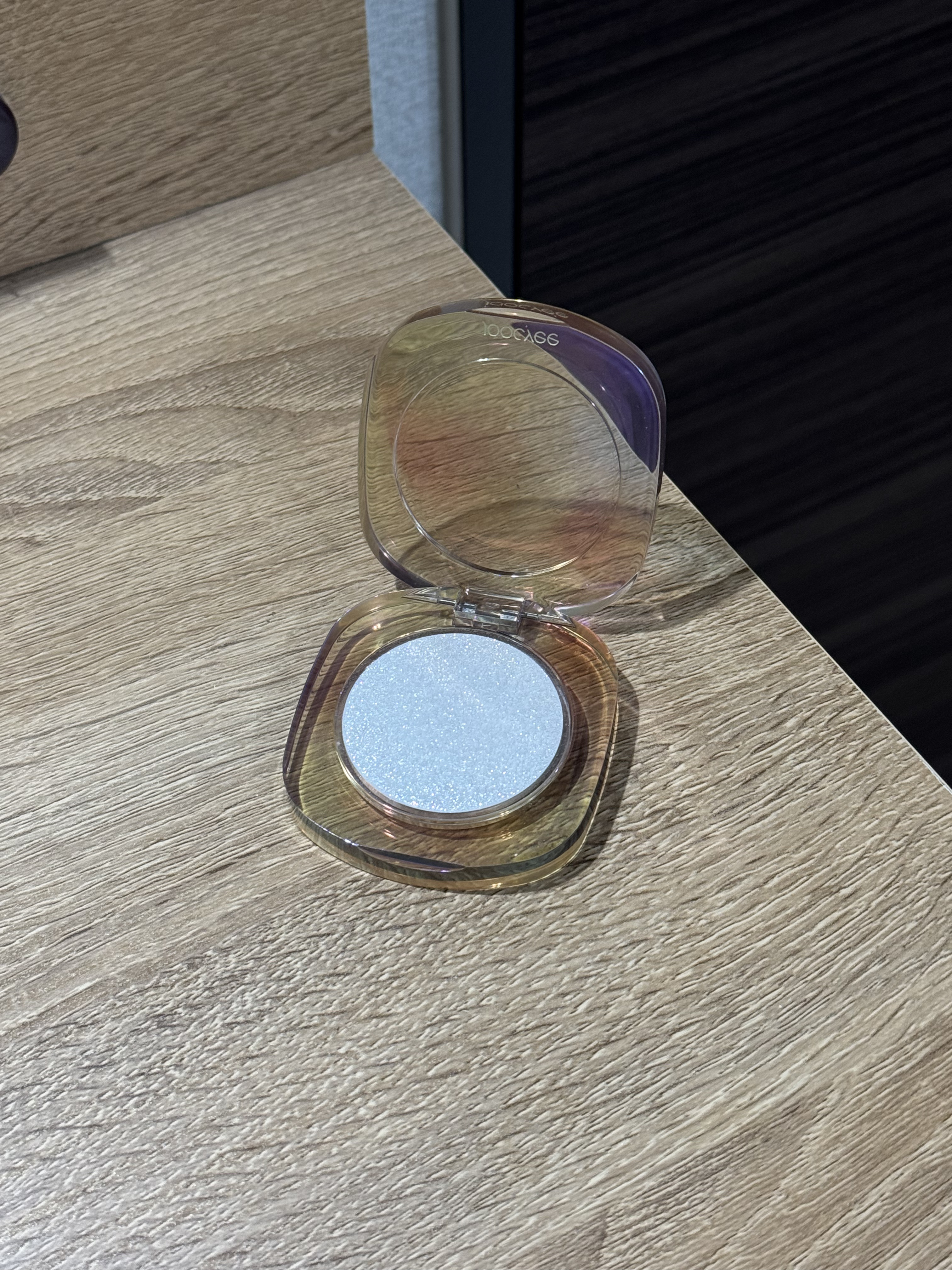 ダイヤモンドシェルハイライト 01 ムーンライト/Joocyee/パウダーハイライトを使ったクチコミ（2枚目）