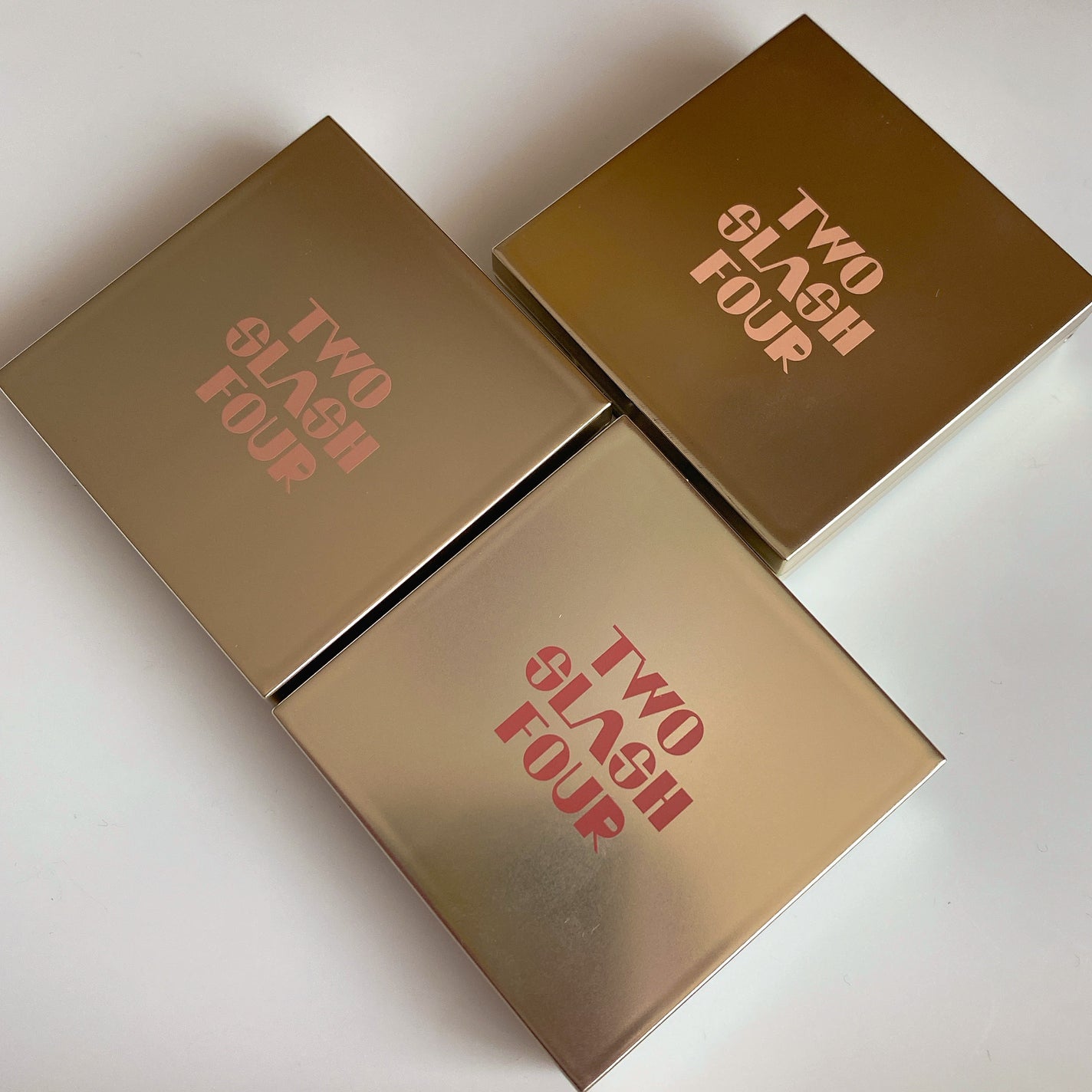 オールオーバーフェイスブラッシュ/TWO SLASH FOUR/パウダーチークを使ったクチコミ(3枚目)