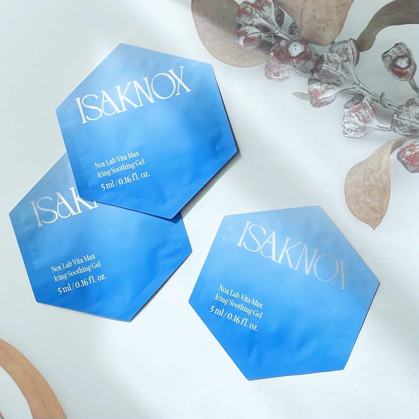 NOX LAB ビタマックス アイシング スージングジェル/ISAKNOX(イザノックス)/フェイスクリームを使ったクチコミ（2枚目）