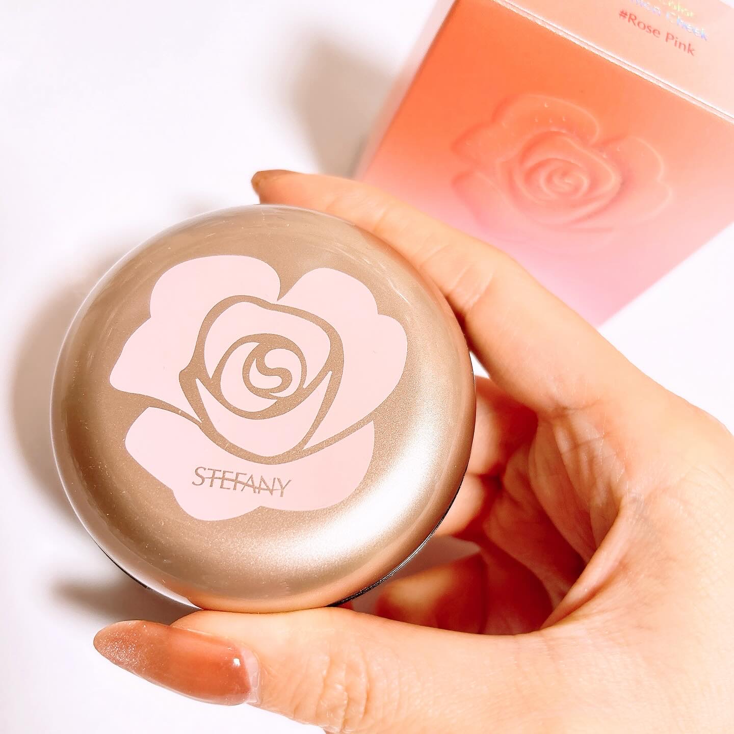 ステファニーピュアカラークッションチーク/ステファニー/リキッドチークを使ったクチコミ（2枚目）