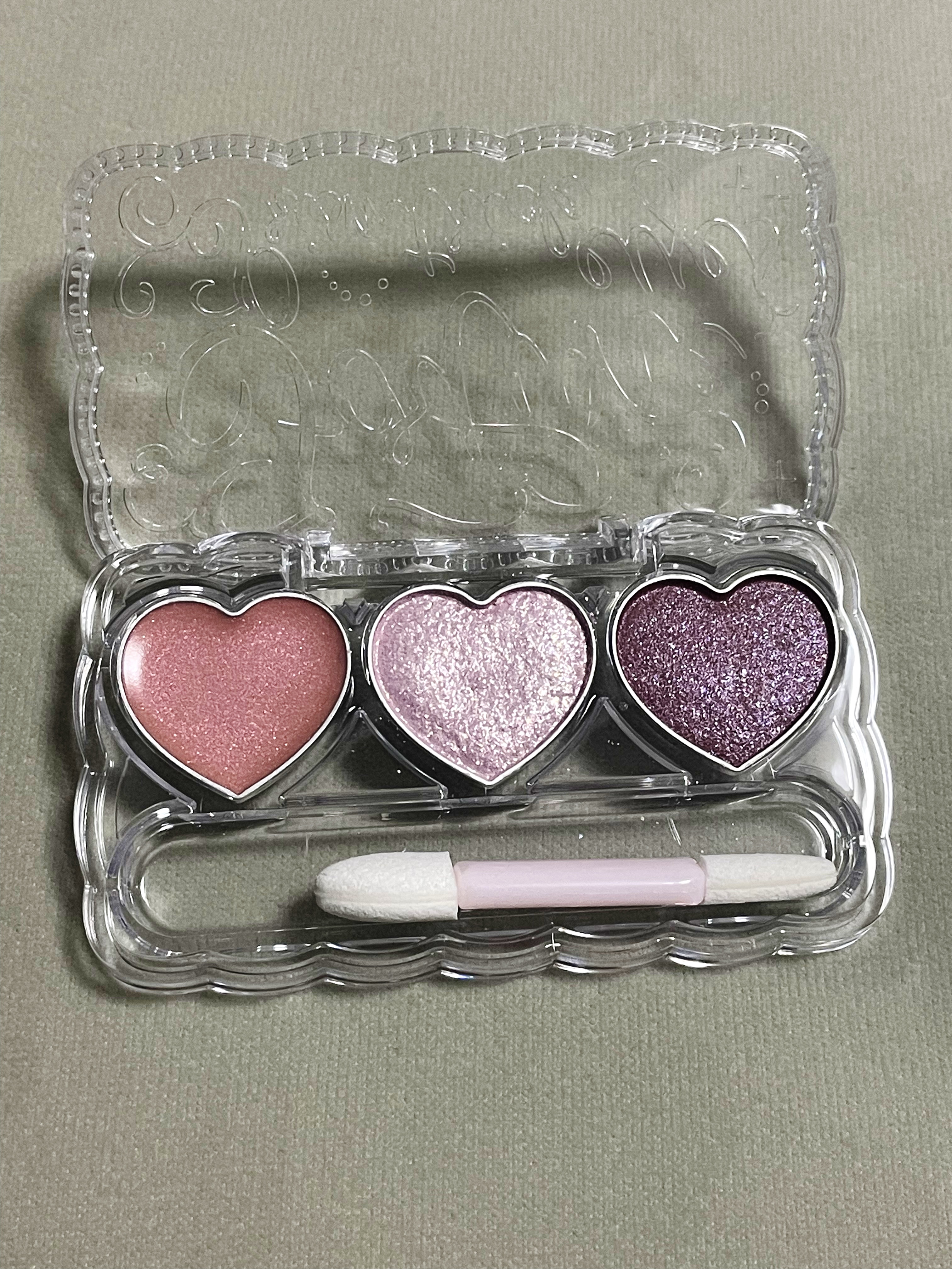 フォーチュン　ドーリーフィール　アイカラー/フォーチュン/アイシャドウパレットを使ったクチコミ（1枚目）