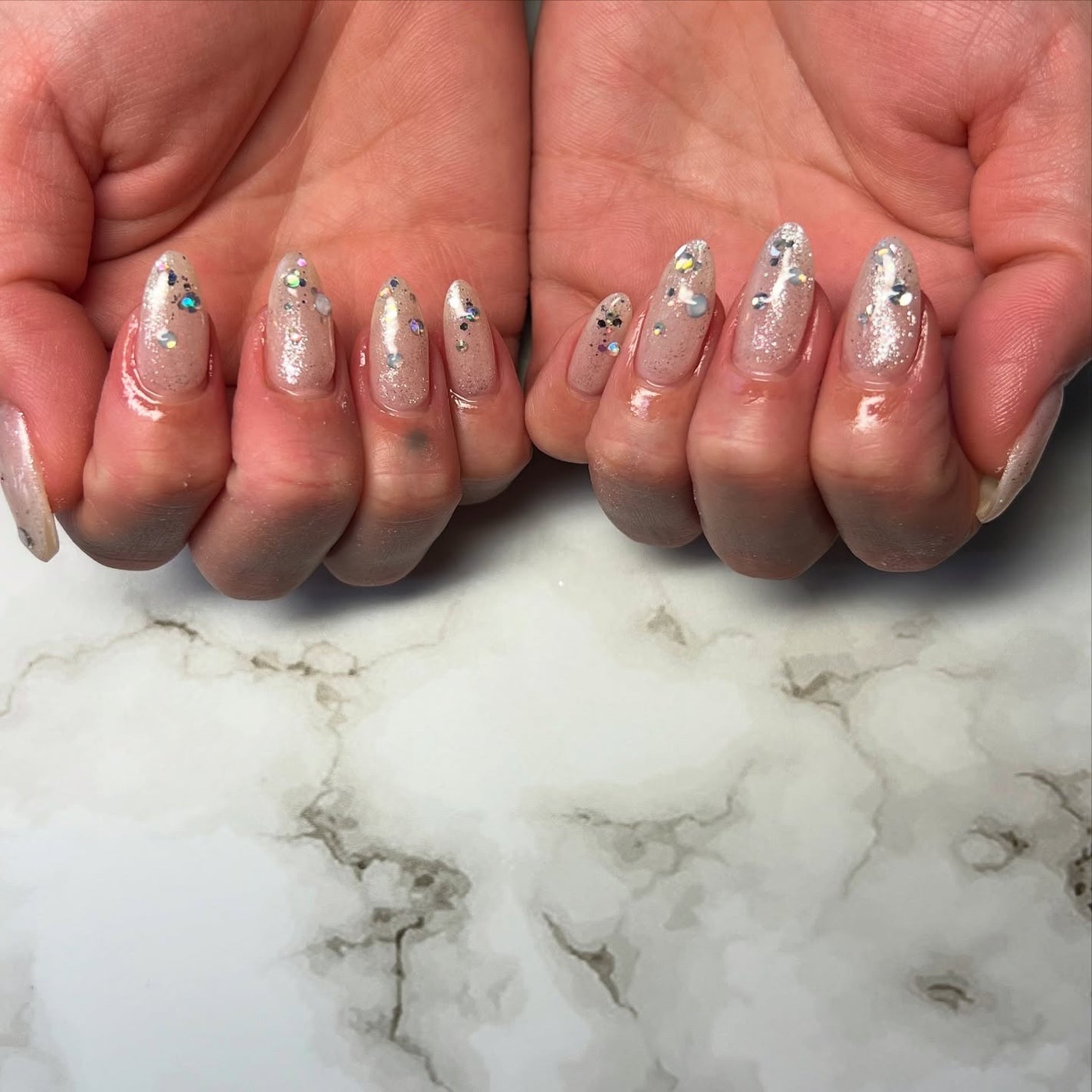 cst on LIPS 「#透け感宝石ネイルmenu…☑︎デザイン自由コース7.000円..」(2枚目)