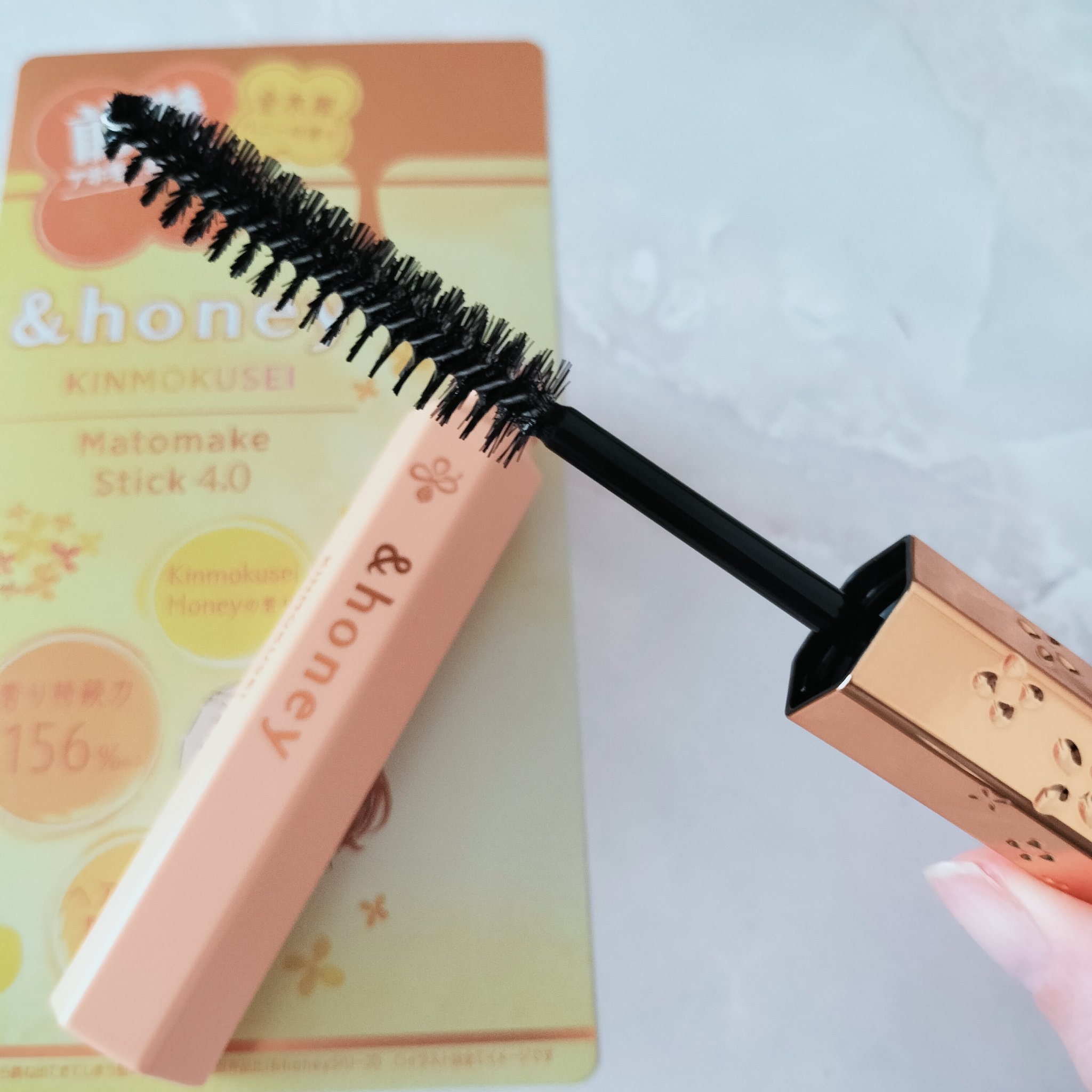 アンドハニー キンモクセイ マトメイク スティック4.0/&honey/ヘアジェルを使ったクチコミ（2枚目）