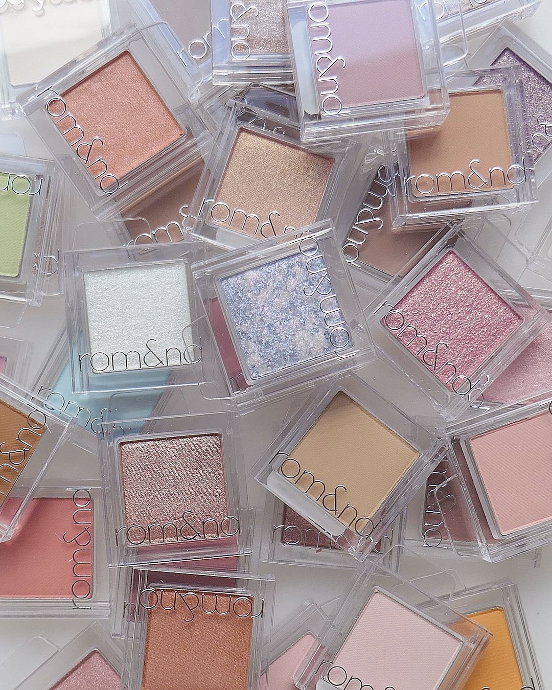 スライドインシングル/rom&nd/単色アイシャドウを使ったクチコミ（1枚目）