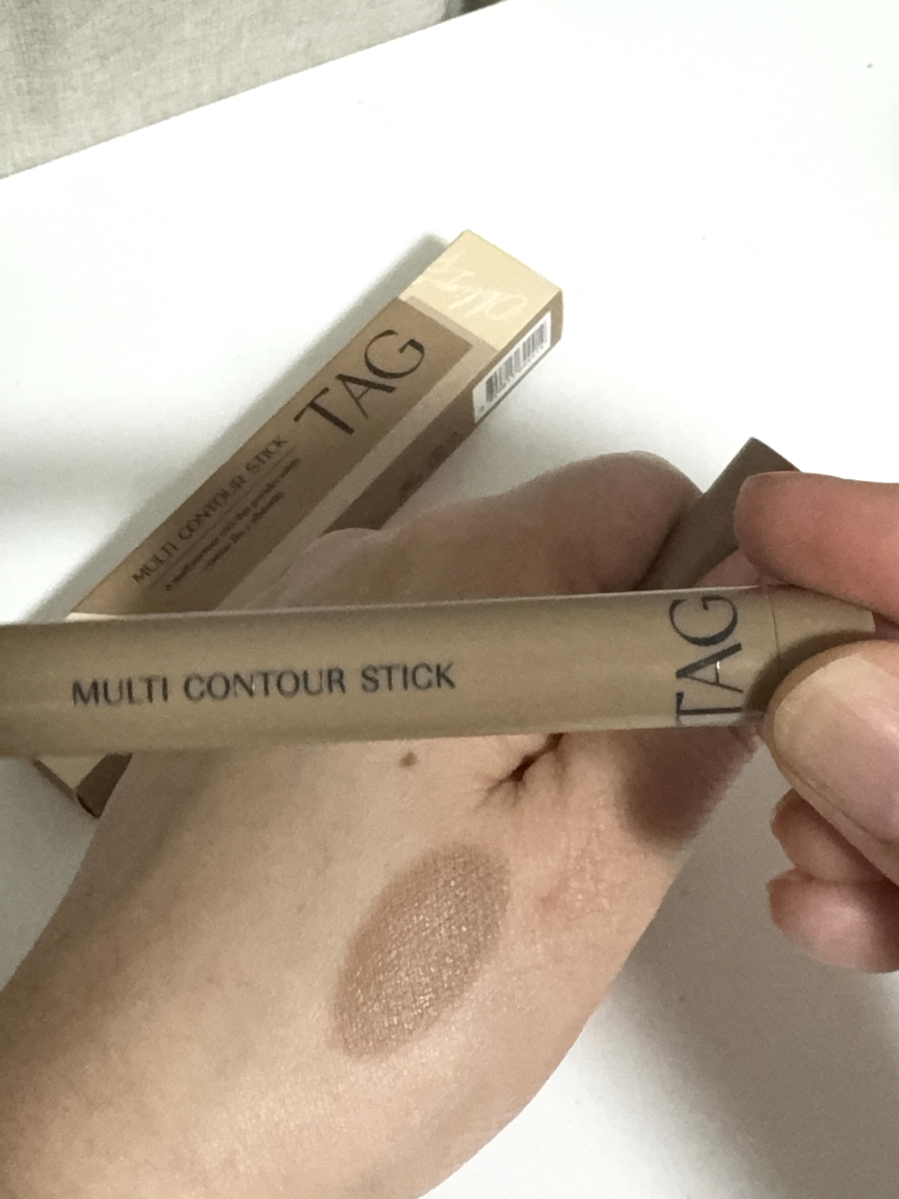 マルチコントゥアスティック/TAG/シェーディングを使ったクチコミ（3枚目）