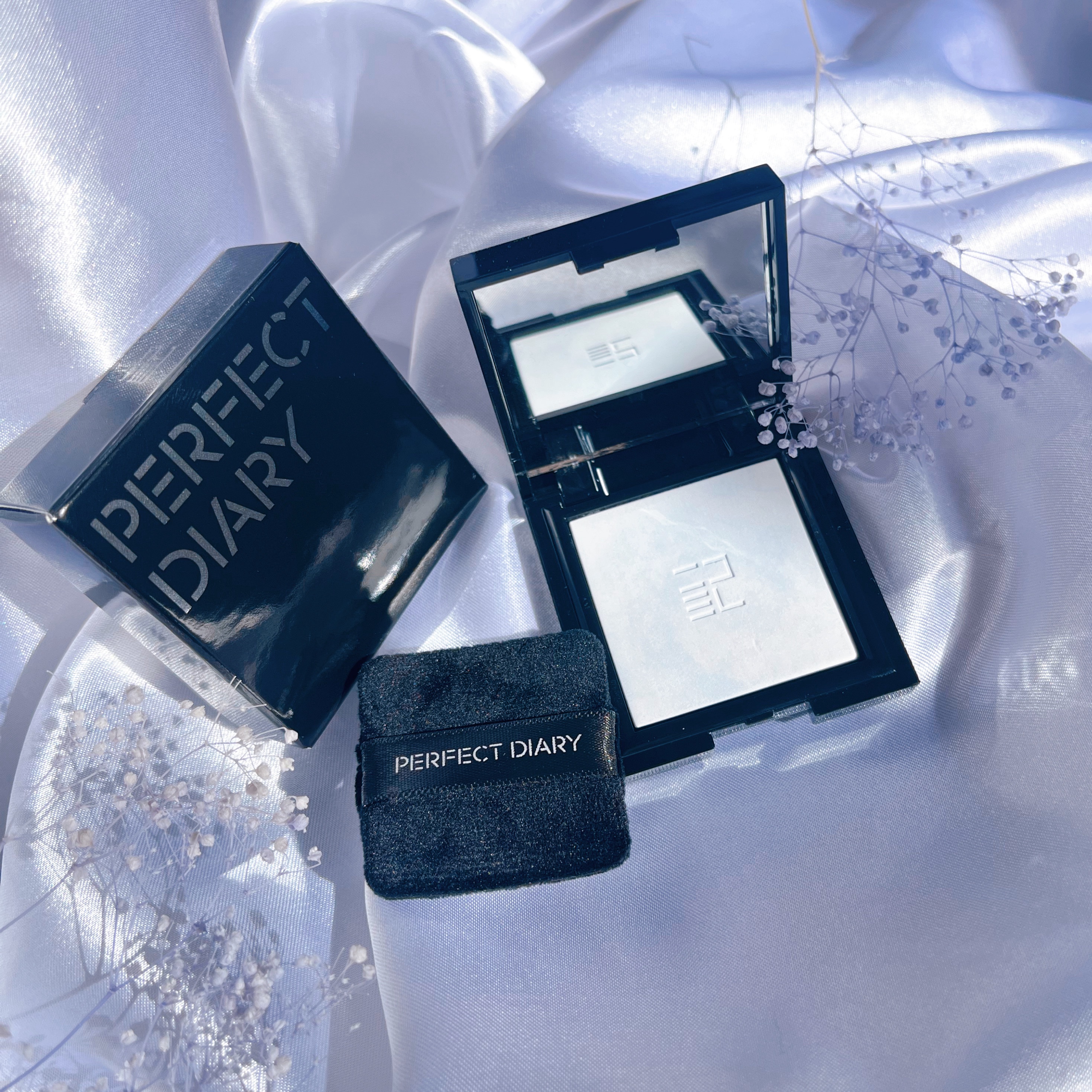 トランスルーシェント ブルーリング セッティング パウダー/PERFECT DIARY/プレストパウダーを使ったクチコミ（2枚目）