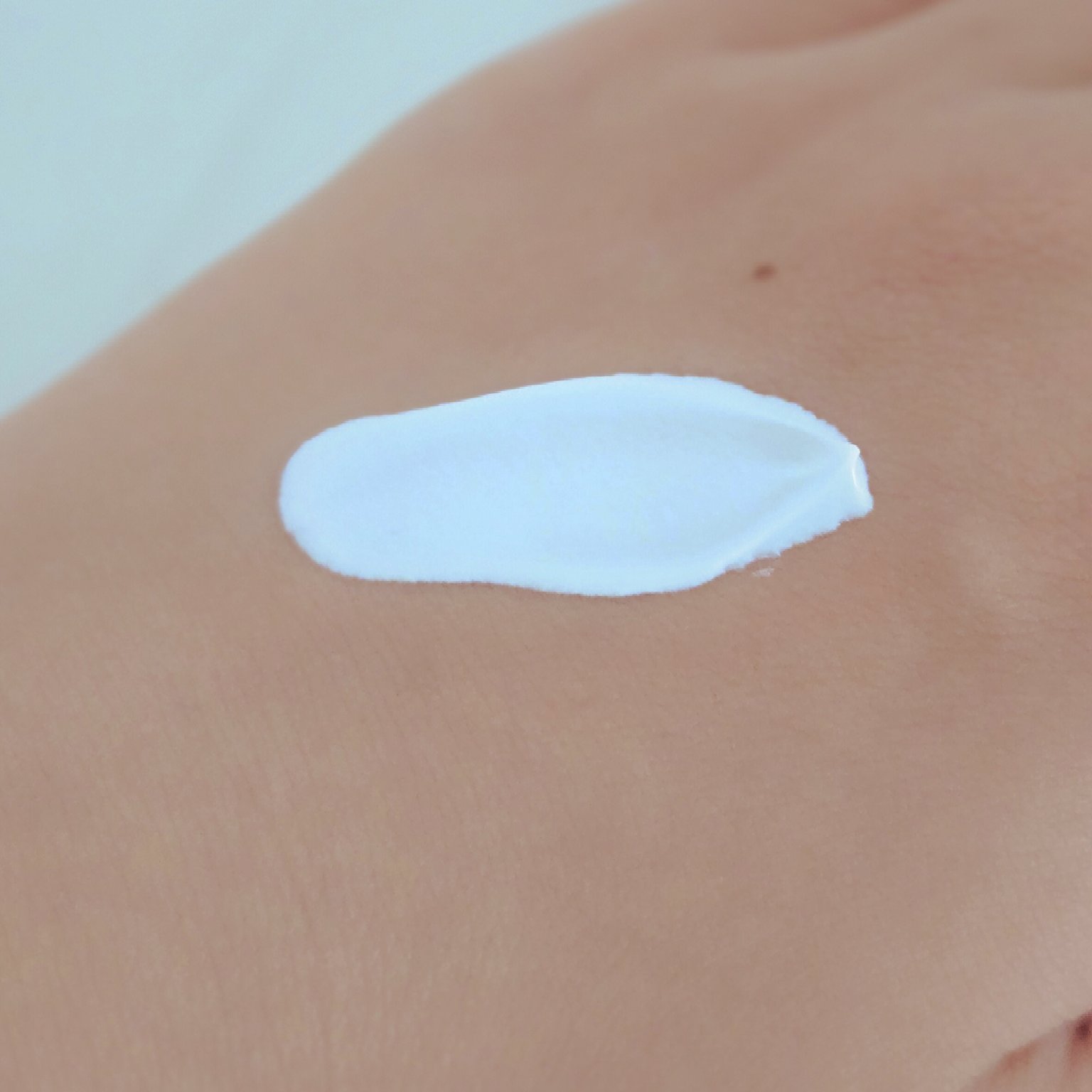 シークレットソルーションウェディングドレスピュアクリーム/It's skin/フェイスクリームを使ったクチコミ（3枚目）