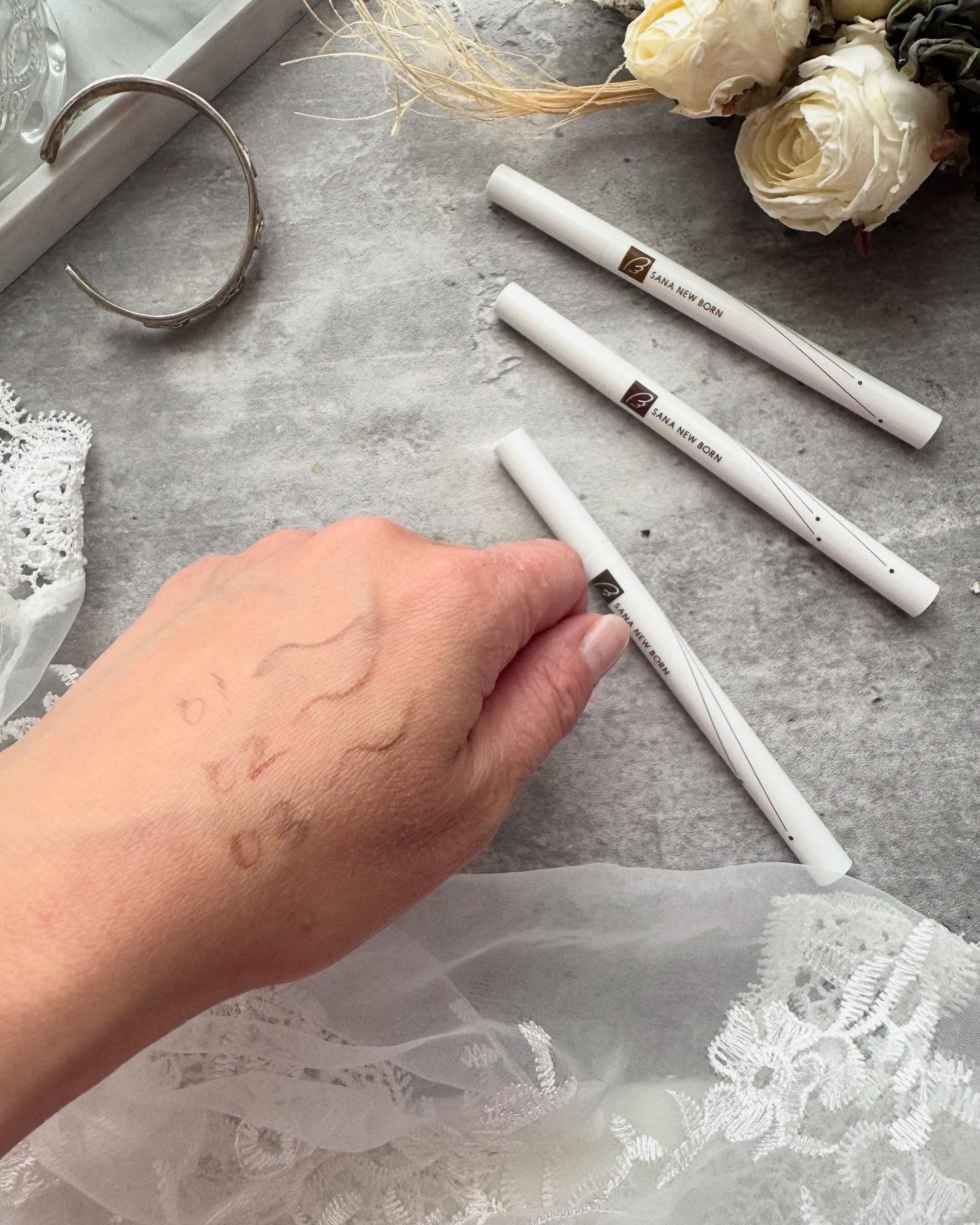 サナ ニューボーン パーフェクトアイブロウ/サナ ニューボーン/アイブロウペンシルを使ったクチコミ（2枚目）