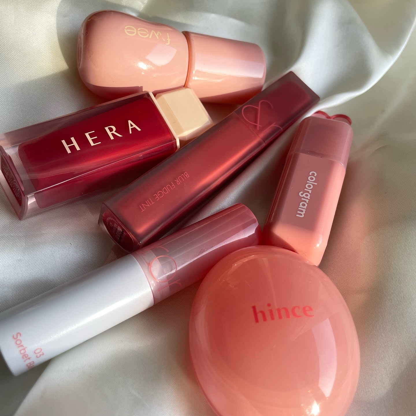 ロウグロウデューイーボール 02 ハニーコーラル/hince/リップバームを使ったクチコミ（1枚目）