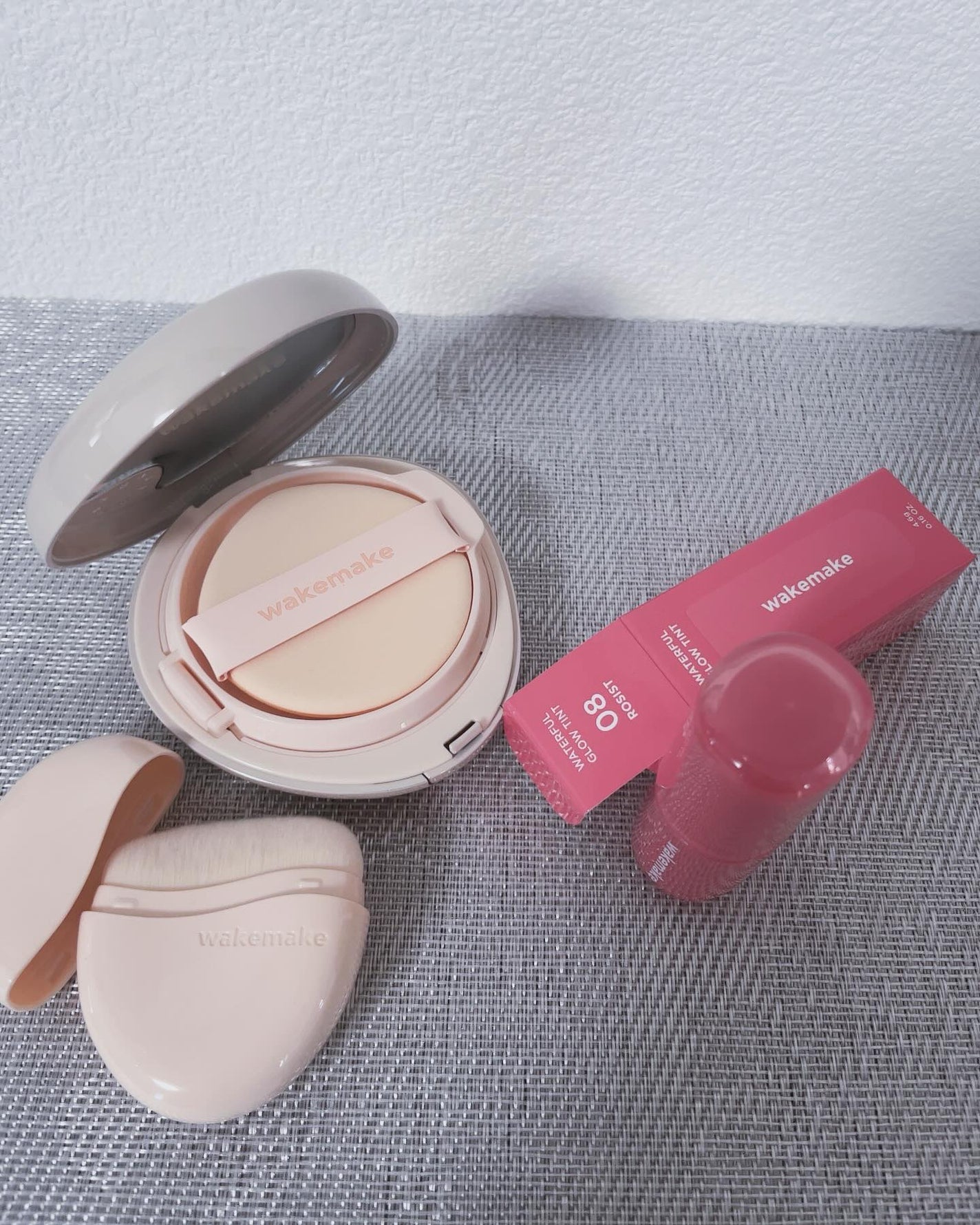 ウォータフルグロウティント/wakemake/リップティントを使ったクチコミ(2枚目)