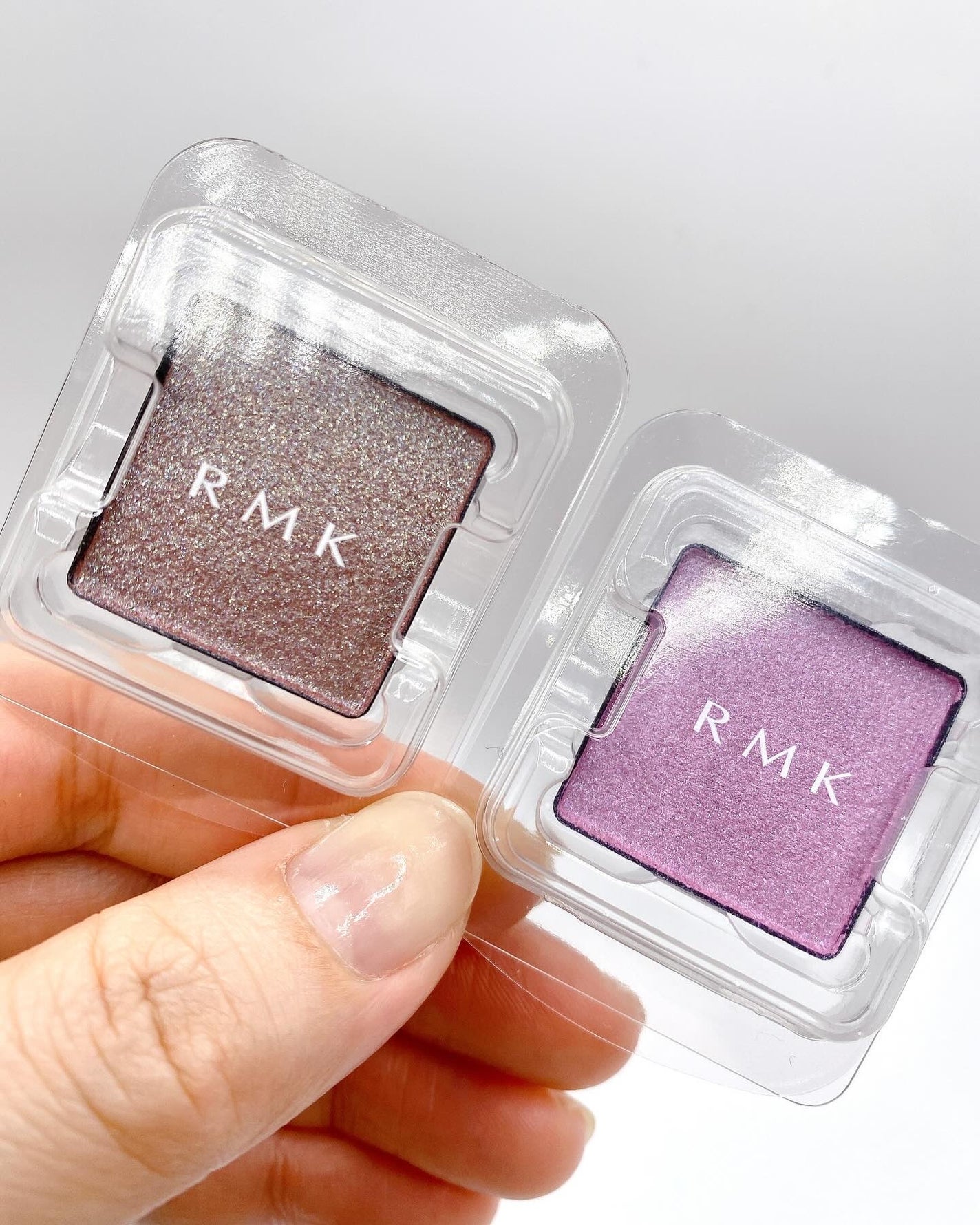 RMK インフィニシェイド シングル アイシャドウ/RMK/単色アイシャドウを使ったクチコミ(1枚目)
