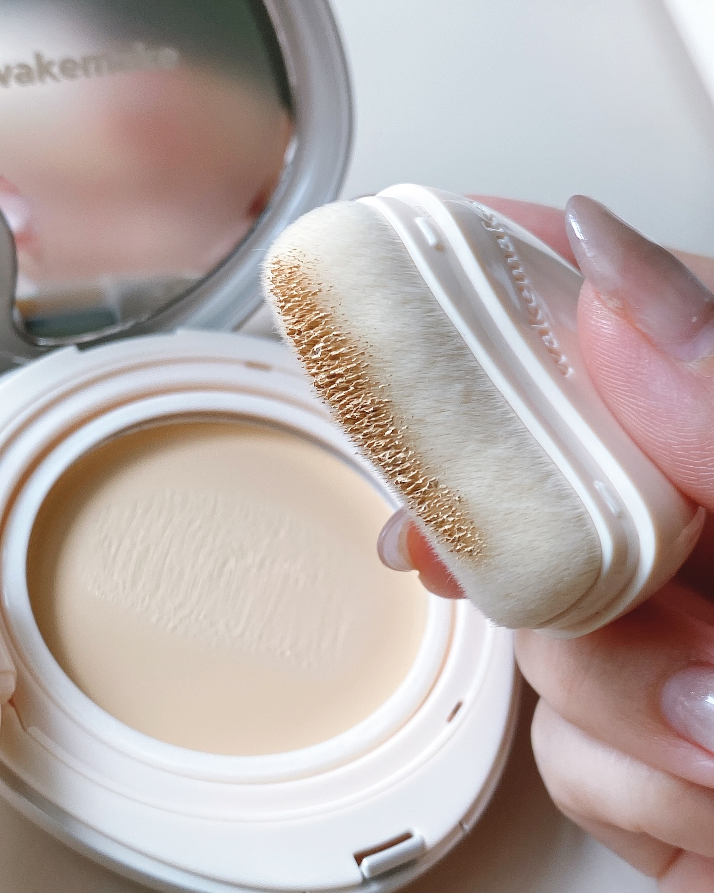 ウォーターグロウコーティングバーム/wakemake/クリーム・エマルジョンファンデーションを使ったクチコミ（2枚目）