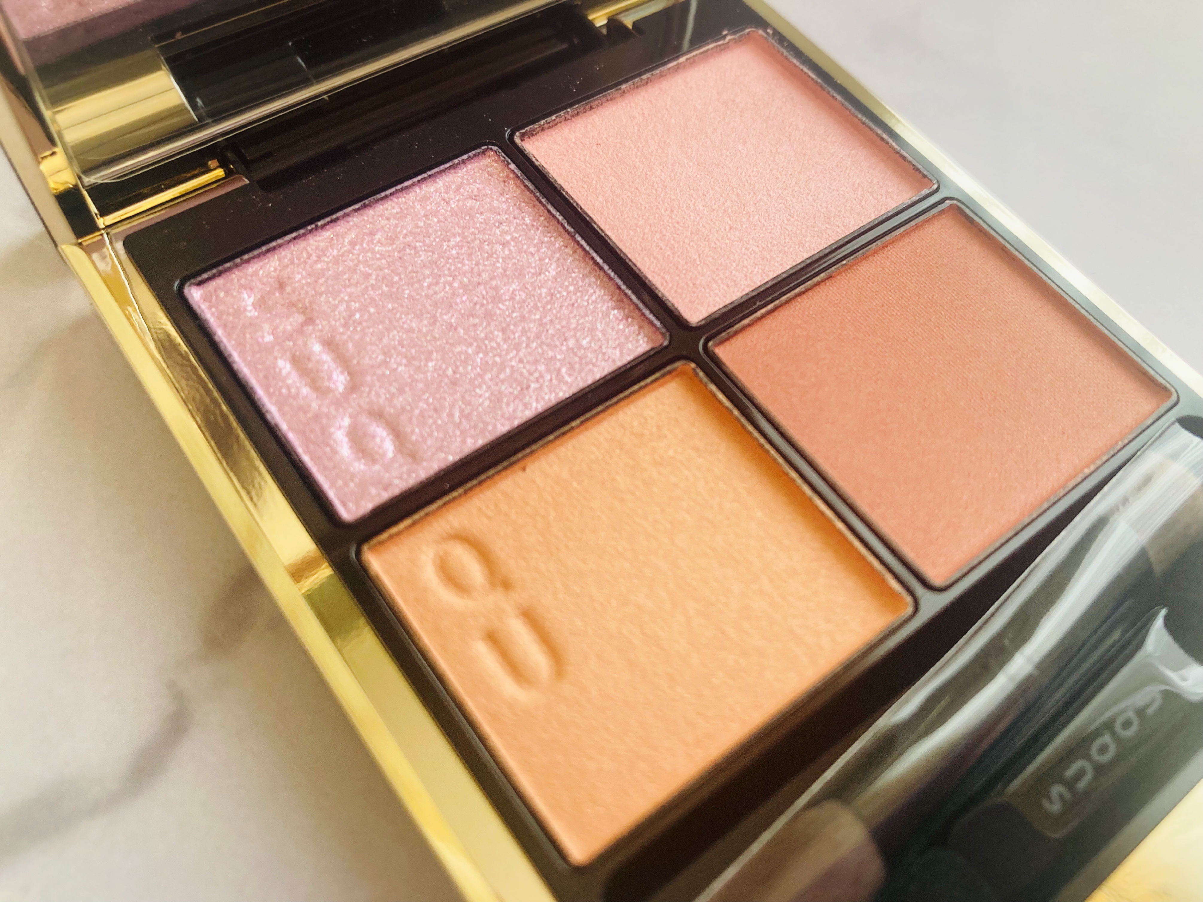 シグニチャー カラー アイズ/SUQQU/アイシャドウパレットを使ったクチコミ（2枚目）