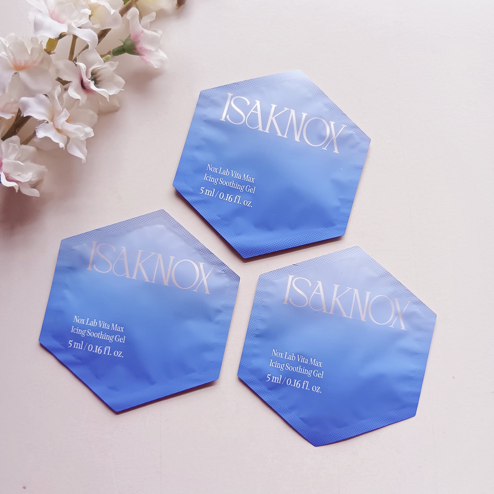 NOX LAB ビタマックス アイシング スージングジェル/ISAKNOX(イザノックス)/フェイスクリームを使ったクチコミ（2枚目）