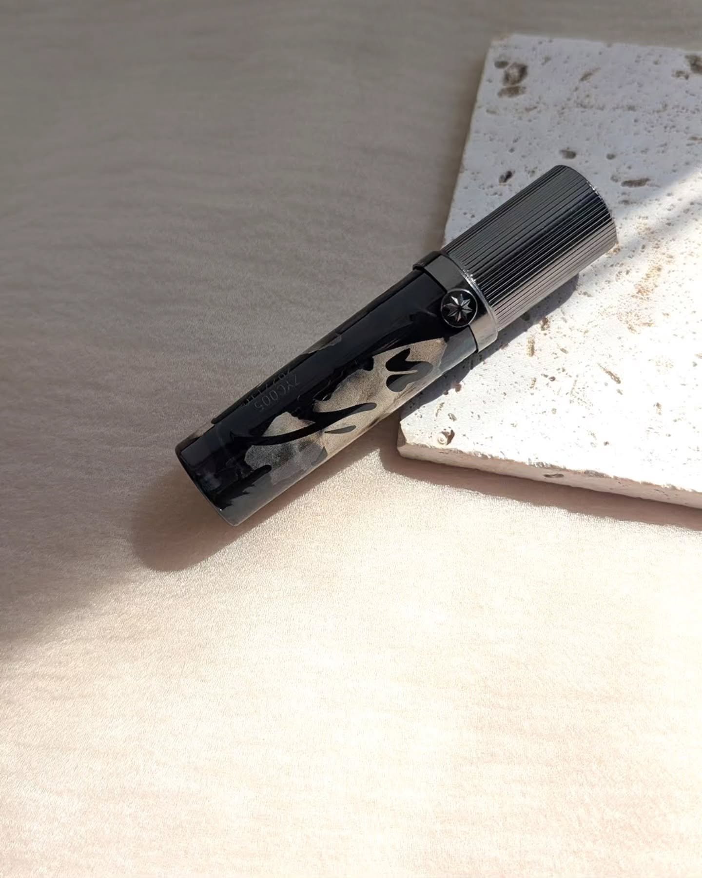 "情話"Lip Stain（四大発明系列）/GirlCult/口紅を使ったクチコミ（2枚目）