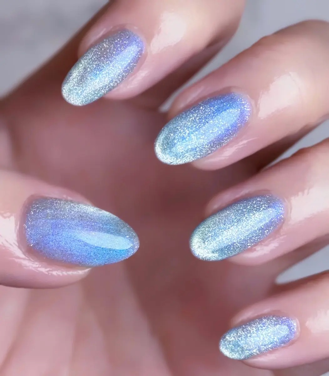 マグネティズムジェル バイ ジェルミーワン 06. Opallios Blue（オパリオスブルー）/ジェルミーワン/マニキュアを使ったクチコミ（1枚目）