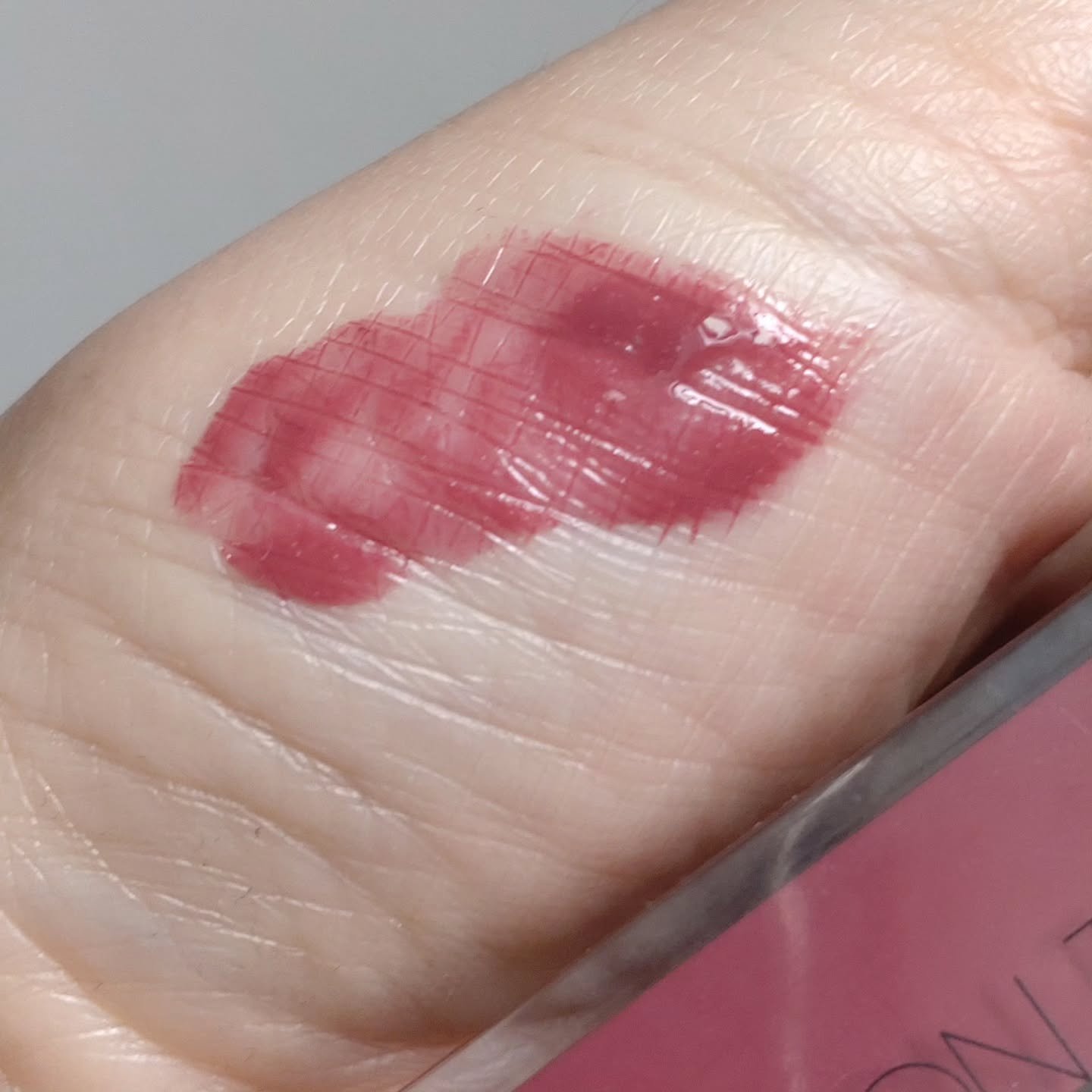 アディクション ザ リキッドブラッシュ グロウ/ADDICTION/口紅を使ったクチコミ（3枚目）